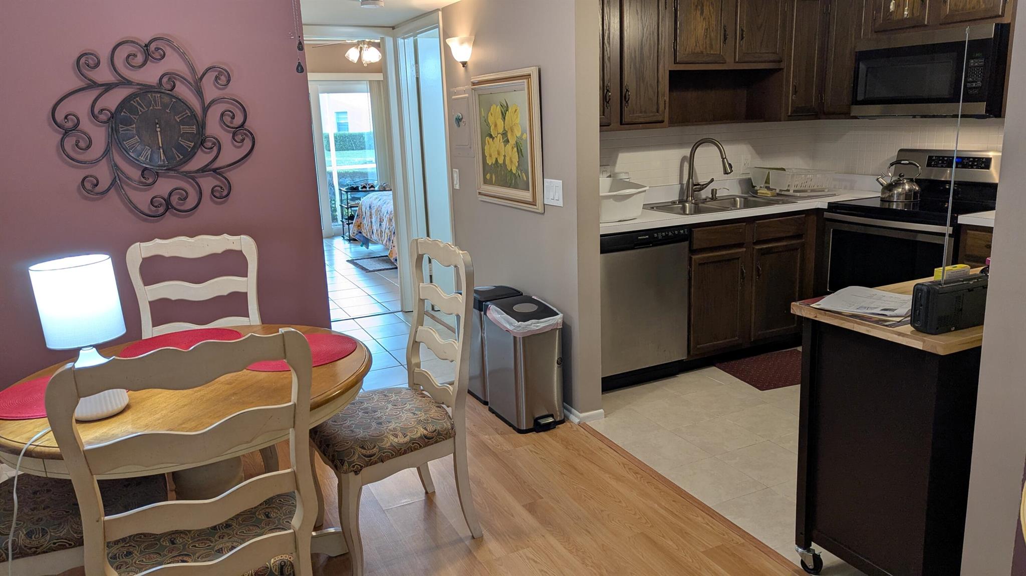 Vista Gardens Trail - Residential