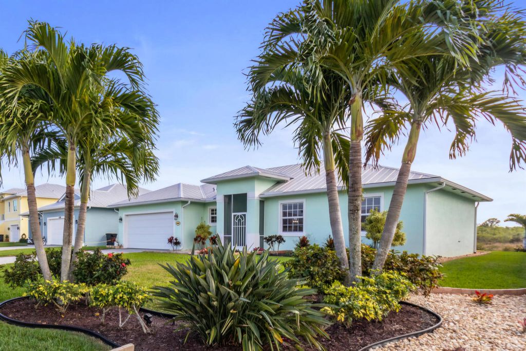 Photo of 6168 SE Amethyst Terrace, Hobe Sound, FL 33455 (MLS # R11062335)
