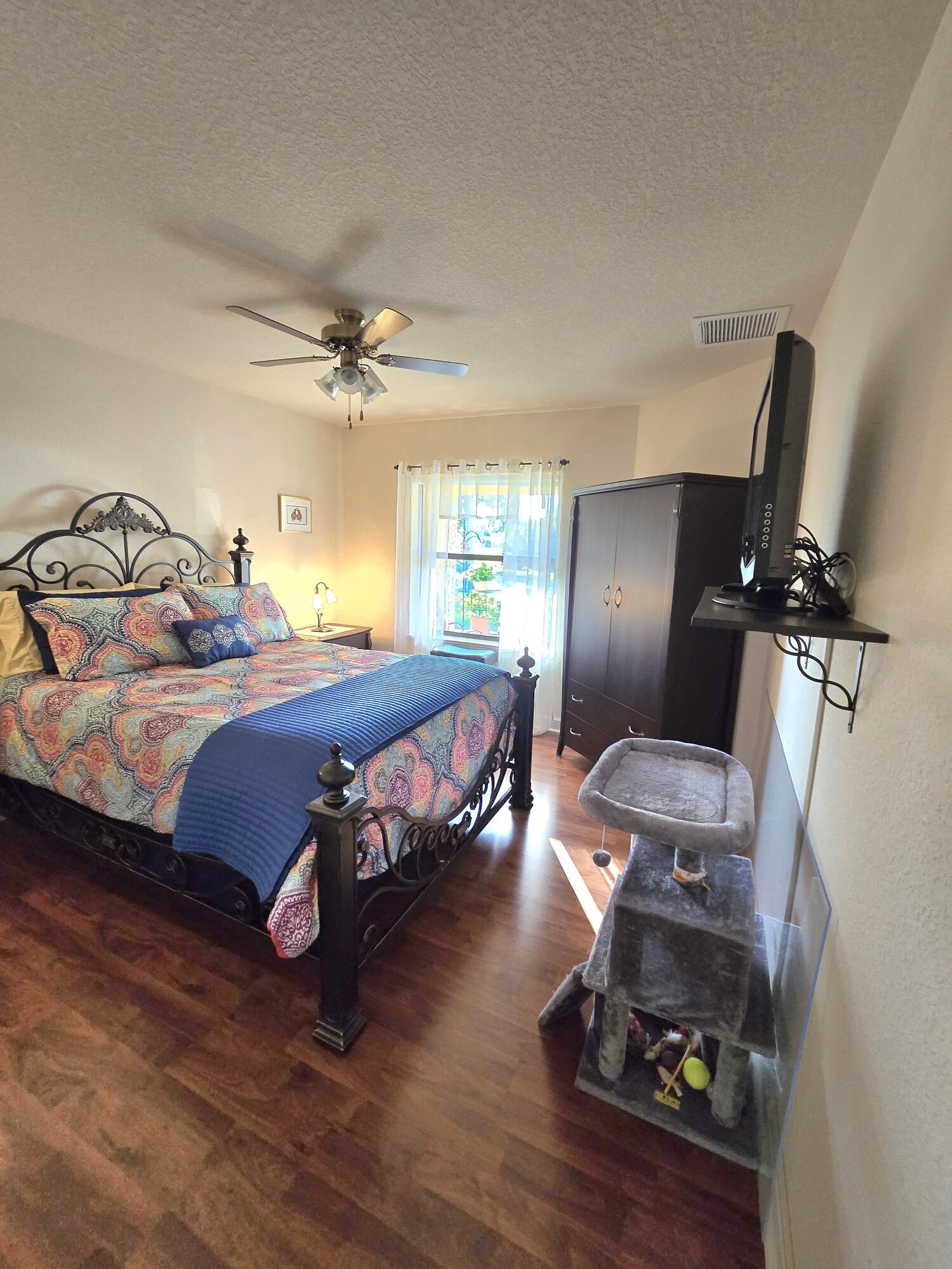 SPANISH LAKES ONE LEASEHOLD ESTATES - Residential