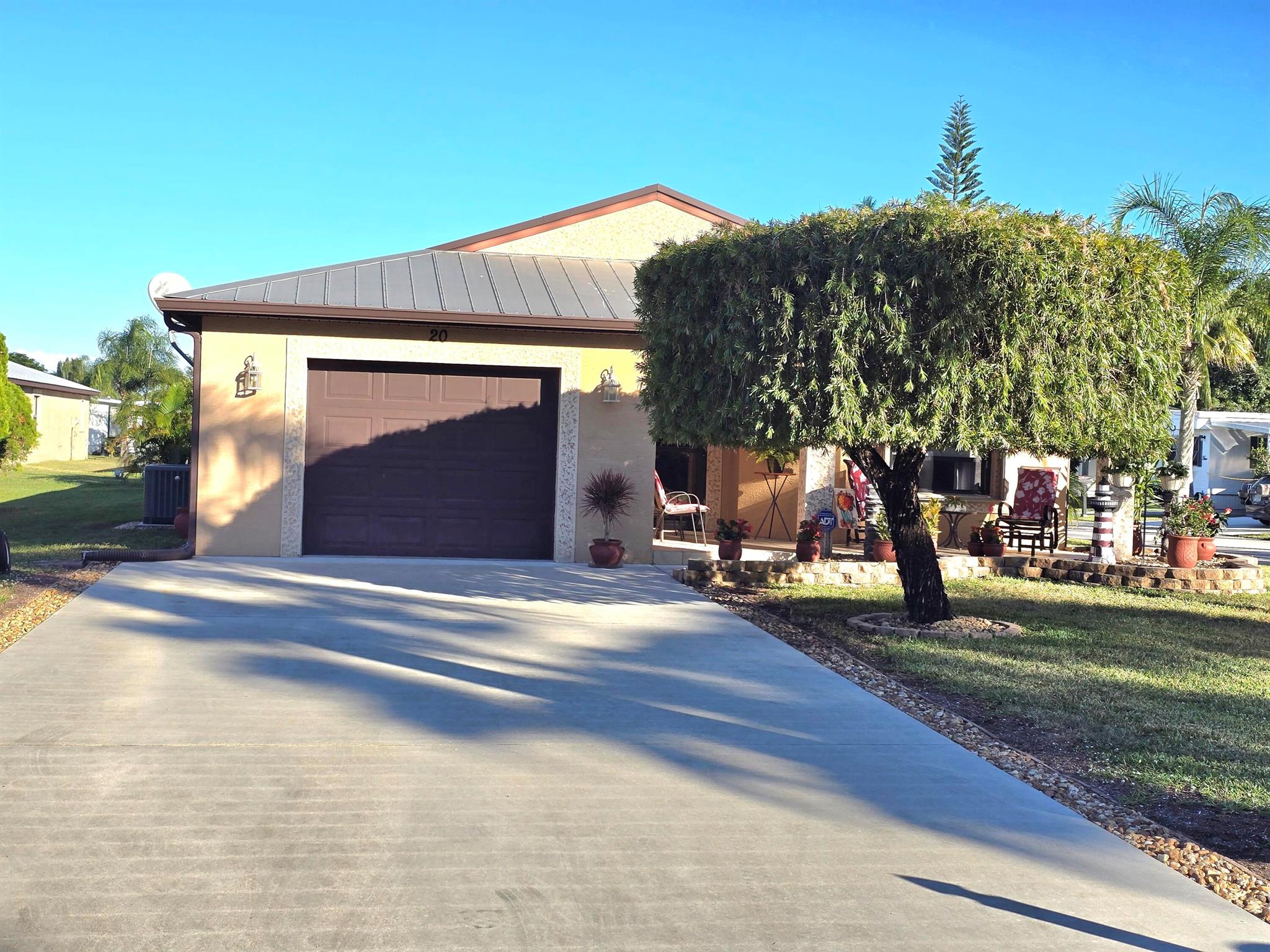 SPANISH LAKES ONE LEASEHO - Residential