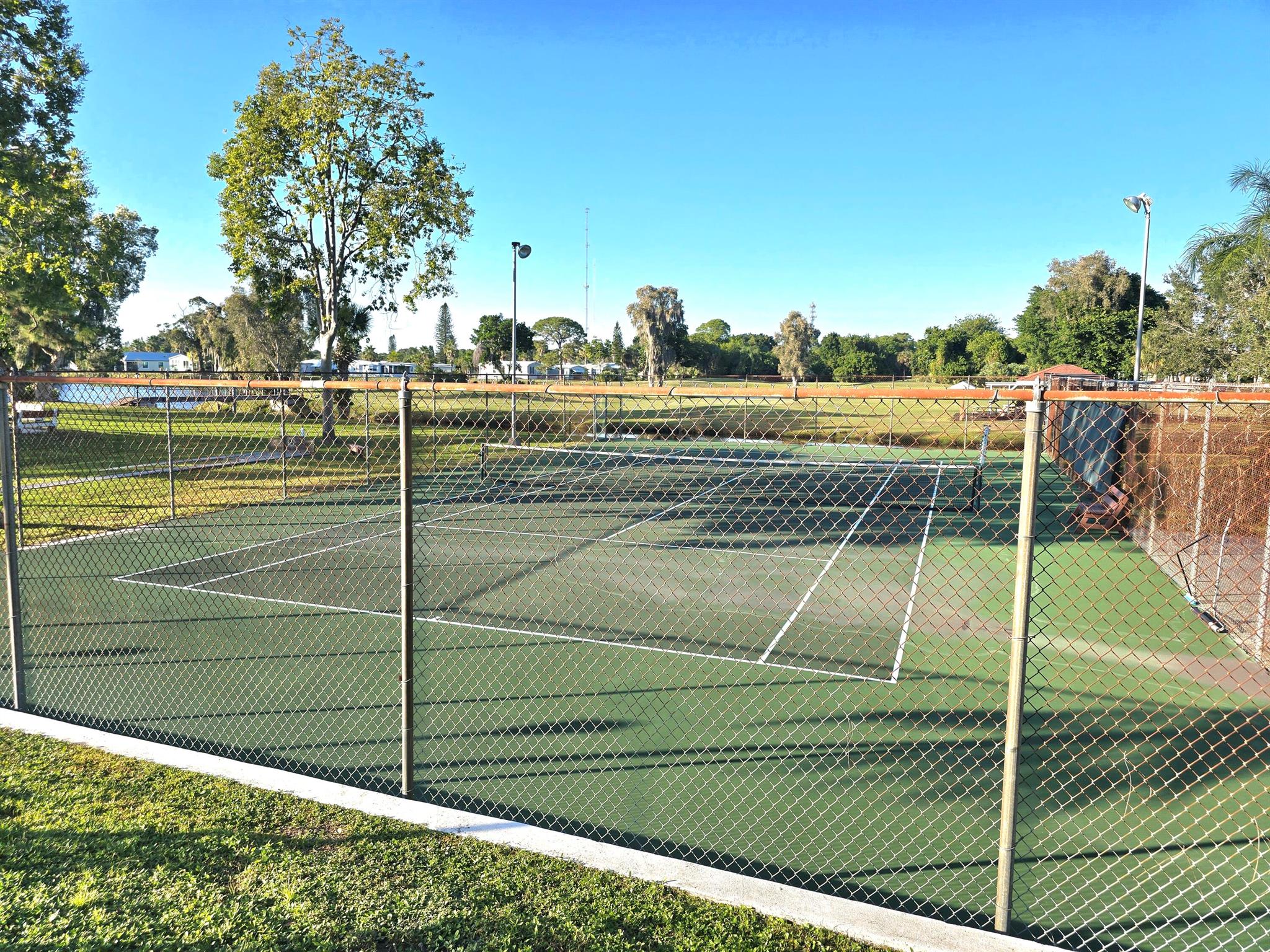 SPANISH LAKES ONE LEASEHO - Residential