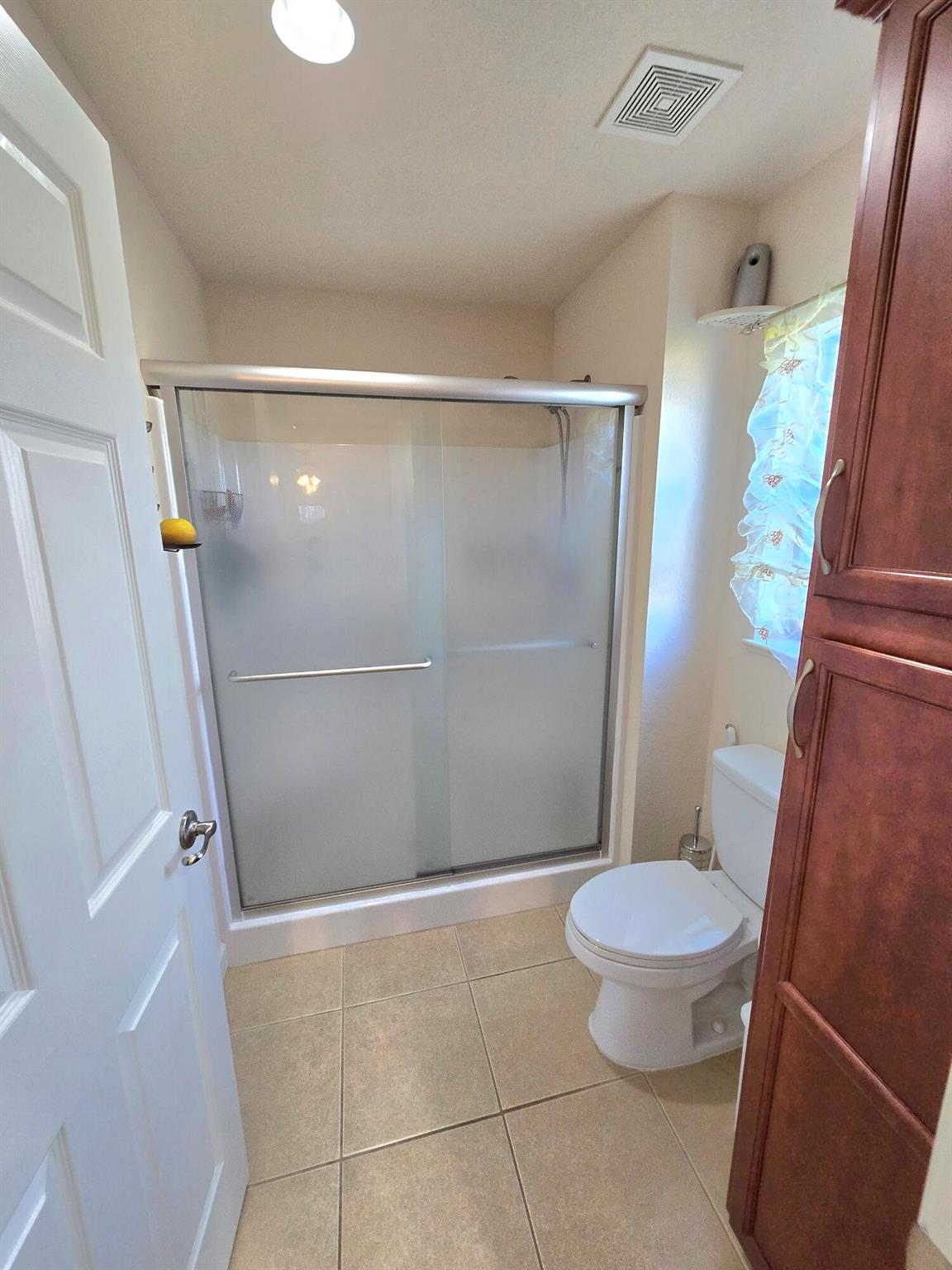 SPANISH LAKES ONE LEASEHO - Residential