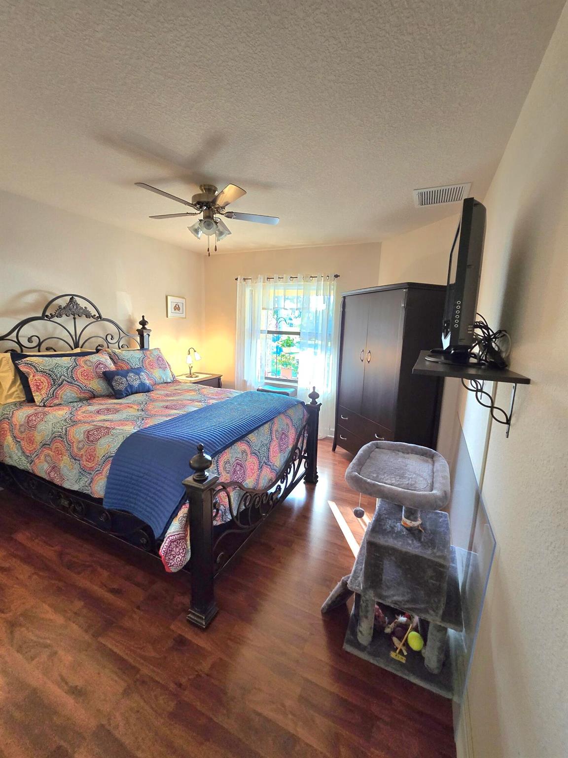 SPANISH LAKES ONE LEASEHO - Residential