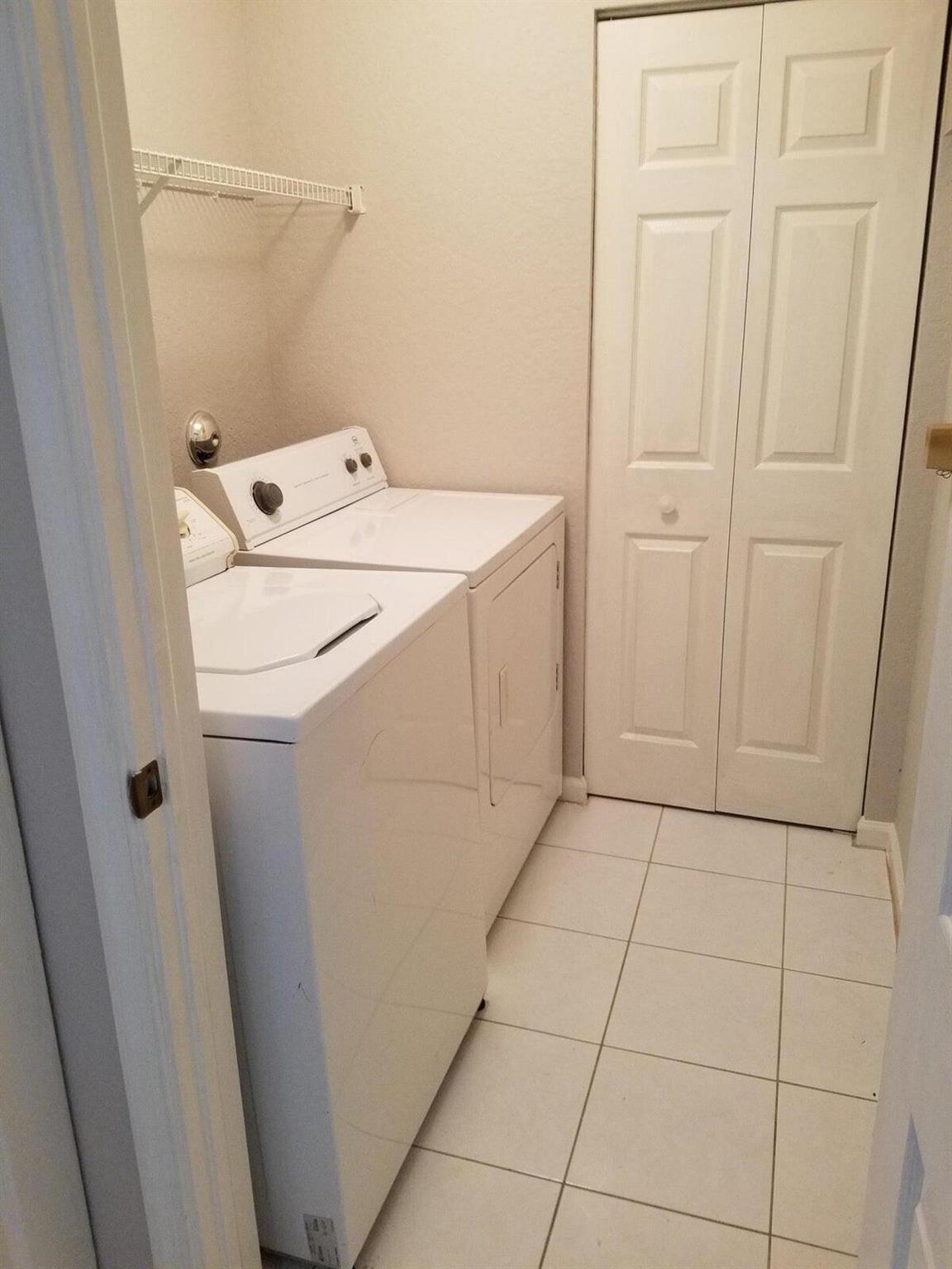 SABAL LAKES PH 3 - Residential Lease