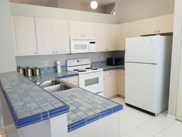 SABAL LAKES PH 3 - Residential Lease