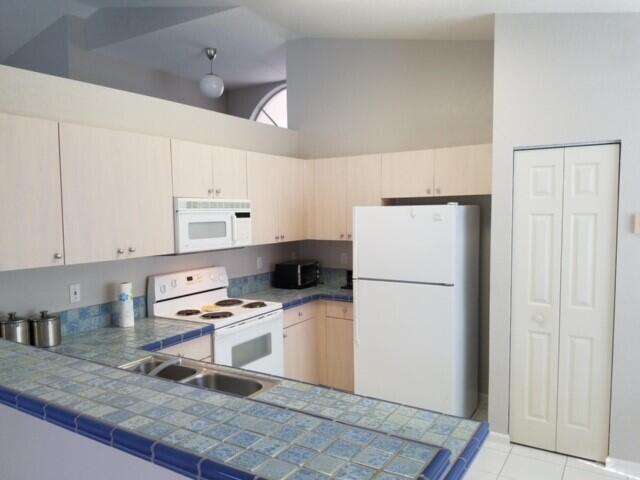 SABAL LAKES PH 3 - Residential Lease