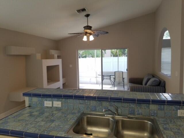 SABAL LAKES PH 3 - Residential Lease