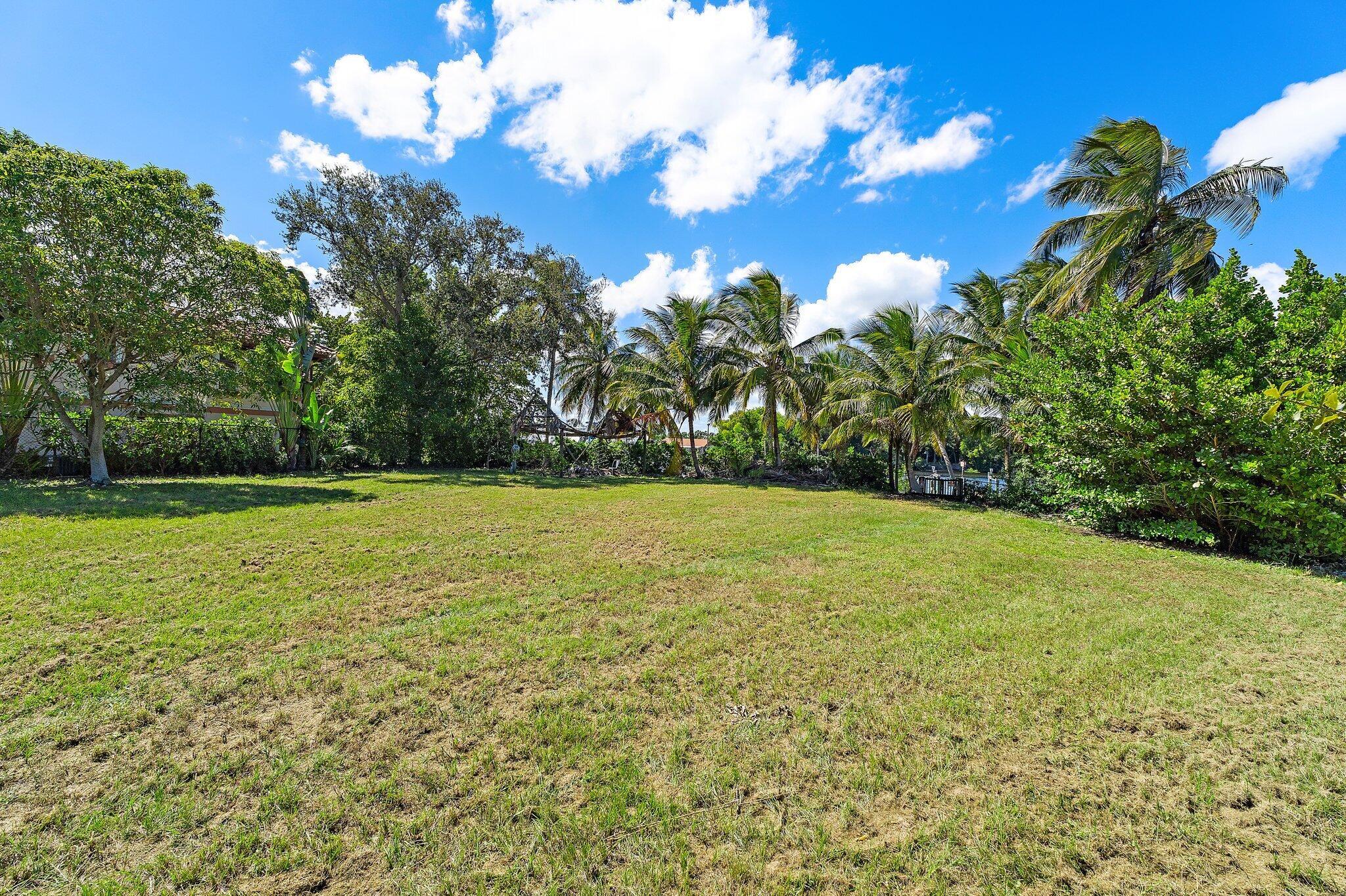 2103 Cove Lane