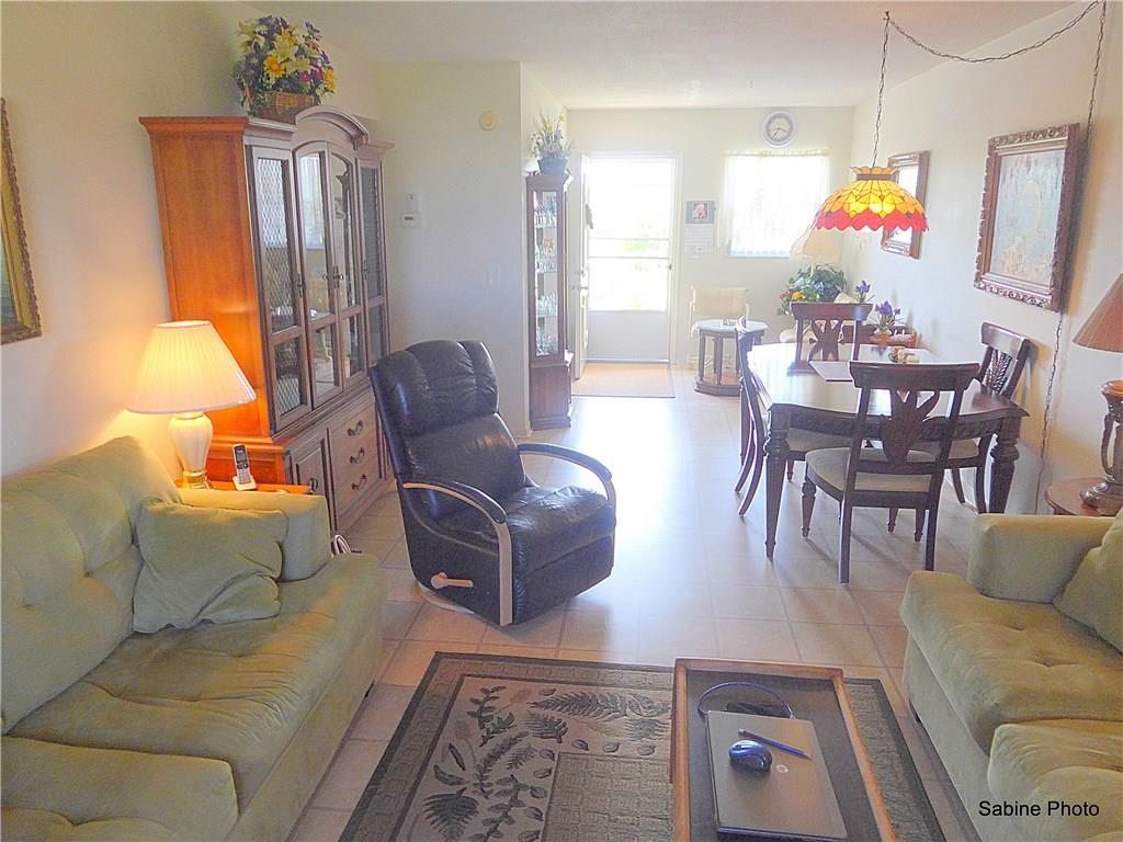 VILLAGE ROYALE EMERALD GR - Residential