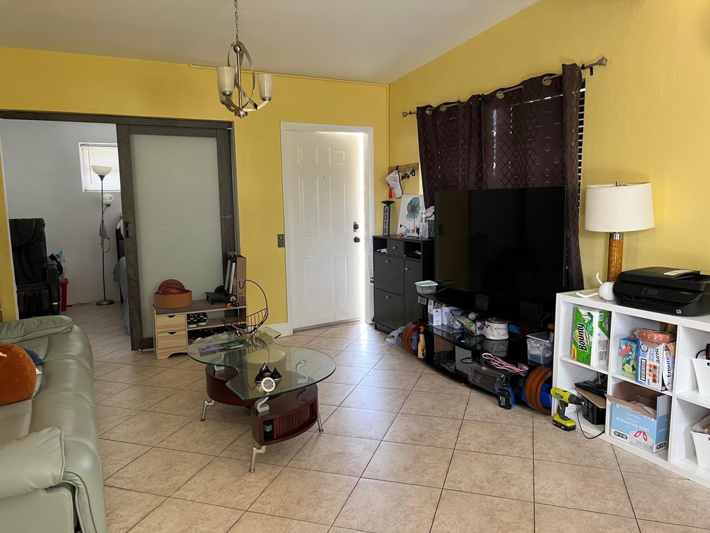 Photo of 4310 NE 13th Avenue, Pompano Beach, FL 33064 (MLS # B26018278)