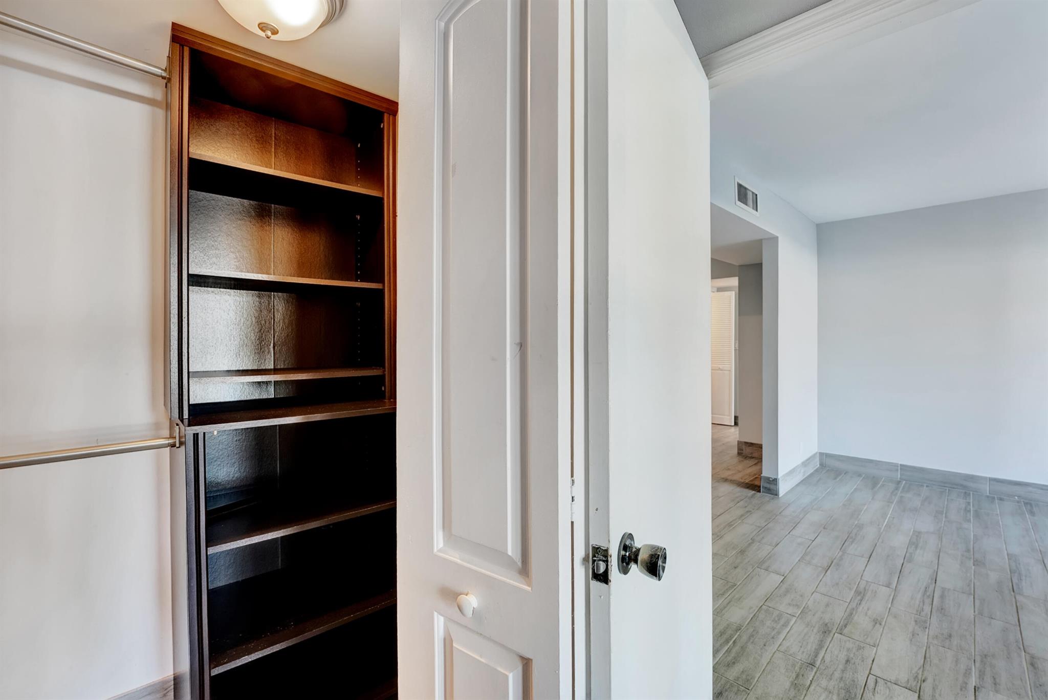 CASA DEL RIO CONDO - Residential Lease