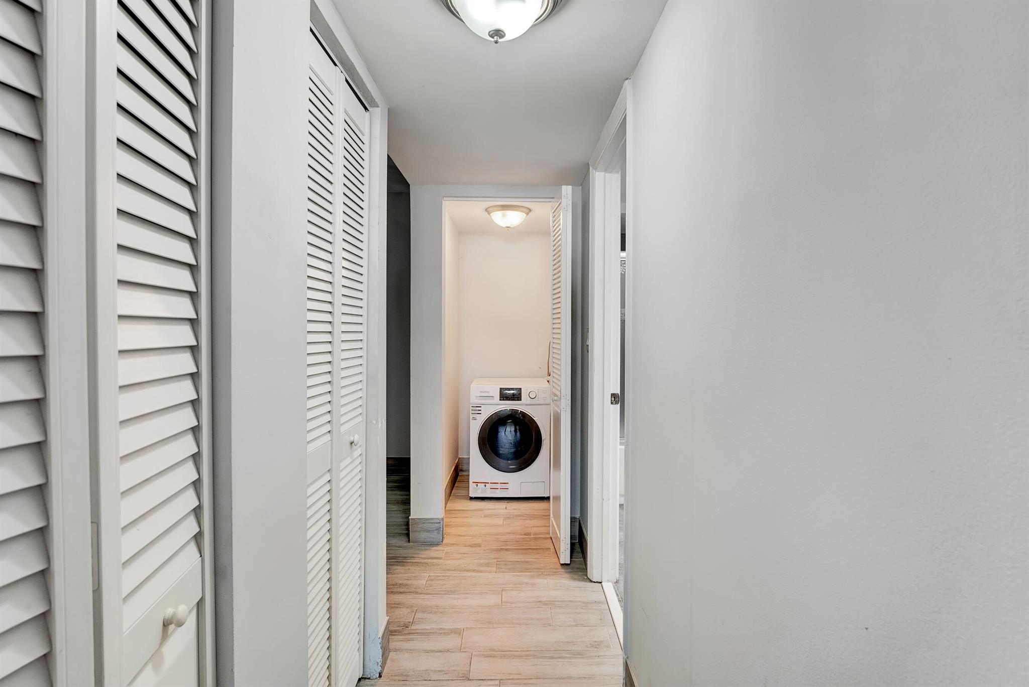 CASA DEL RIO CONDO - Residential Lease