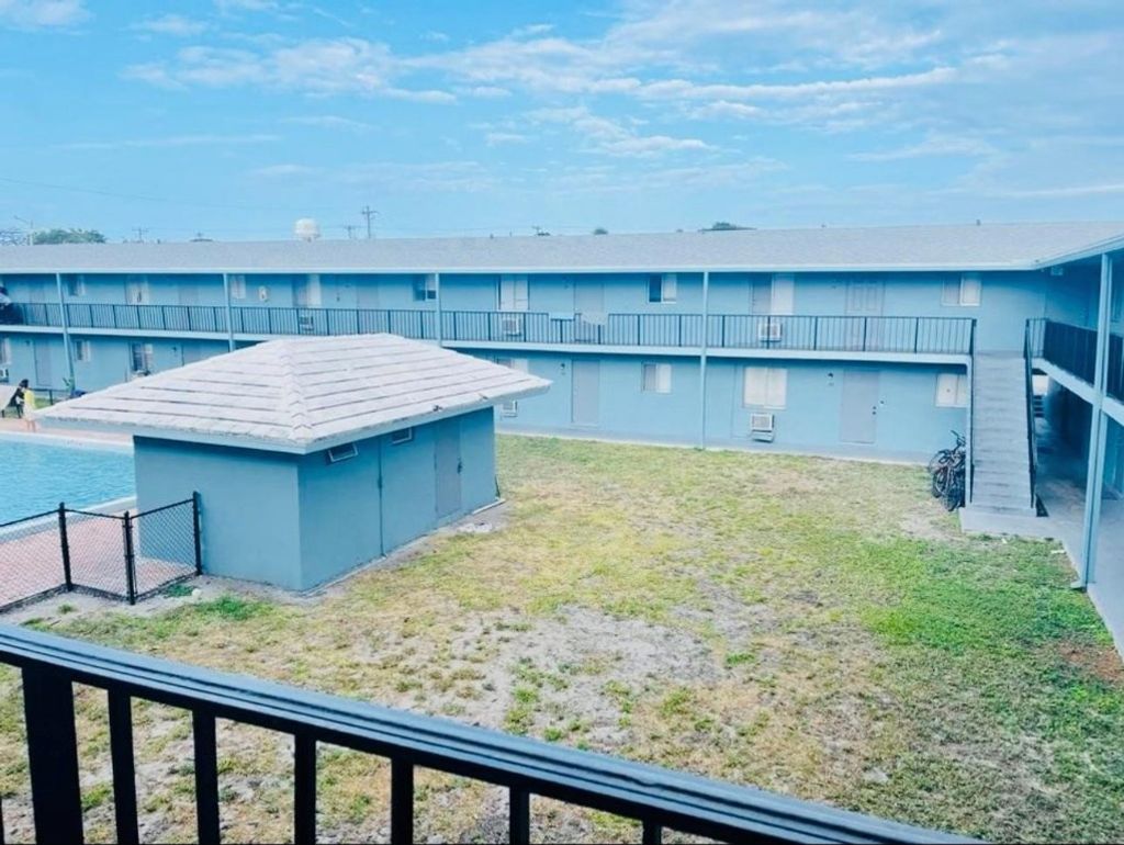 Photo of 1829 N A St #19, Lake Worth Beach, FL 33460 (MLS # F10429873)