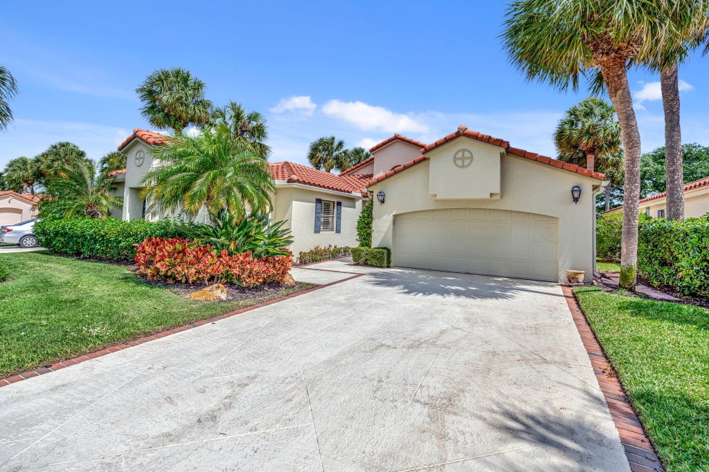 Photo of 16670 Hidden Cove Drive, Jupiter, FL 33477 (MLS # R11135101)