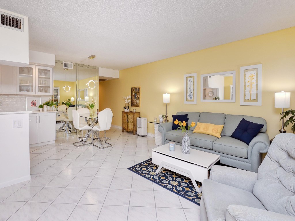 WYNMOOR - Residential