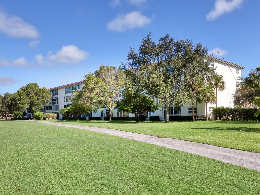 WYNMOOR - Residential