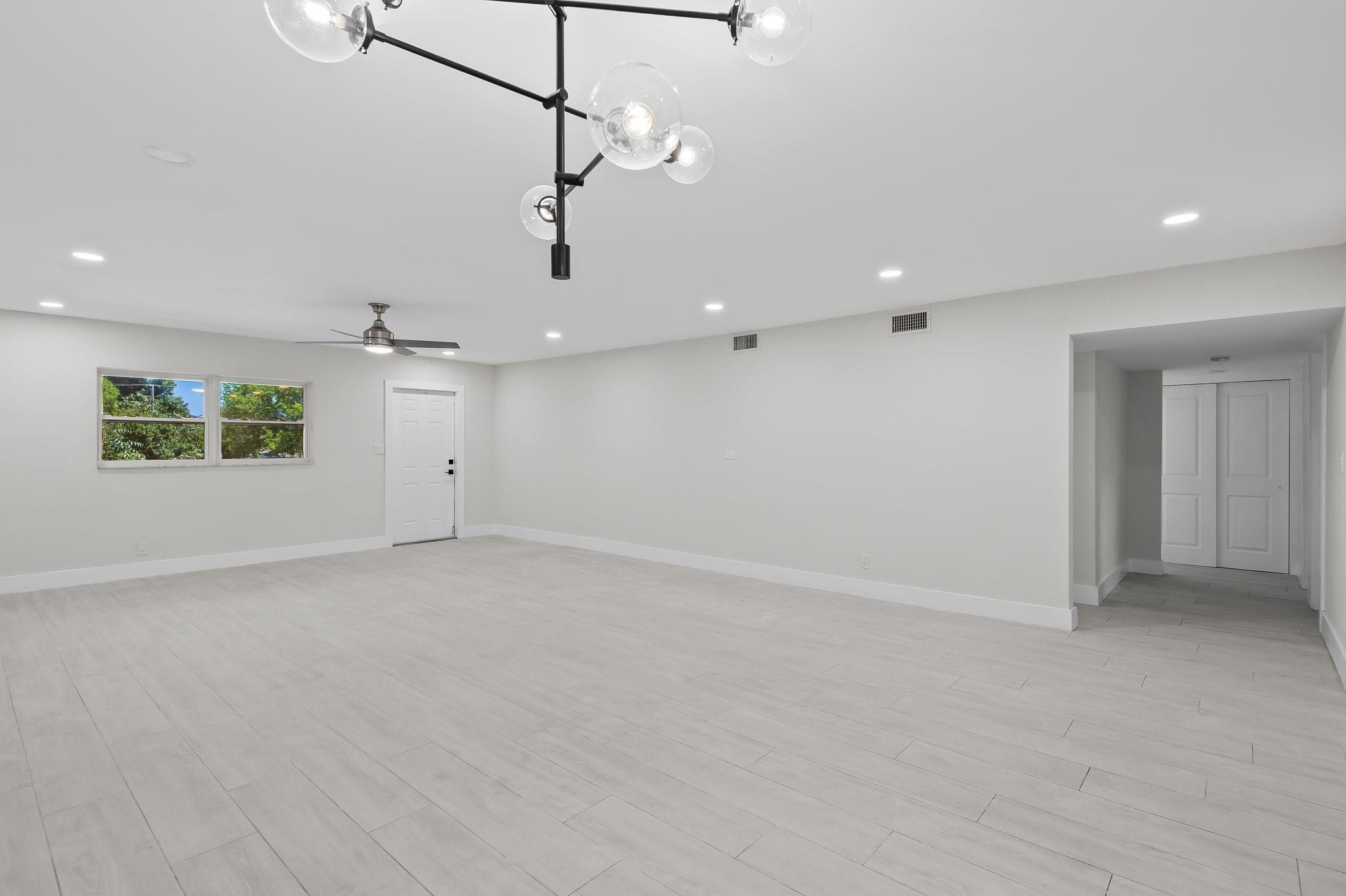 FORT LAUDERDALE - Residential Lease