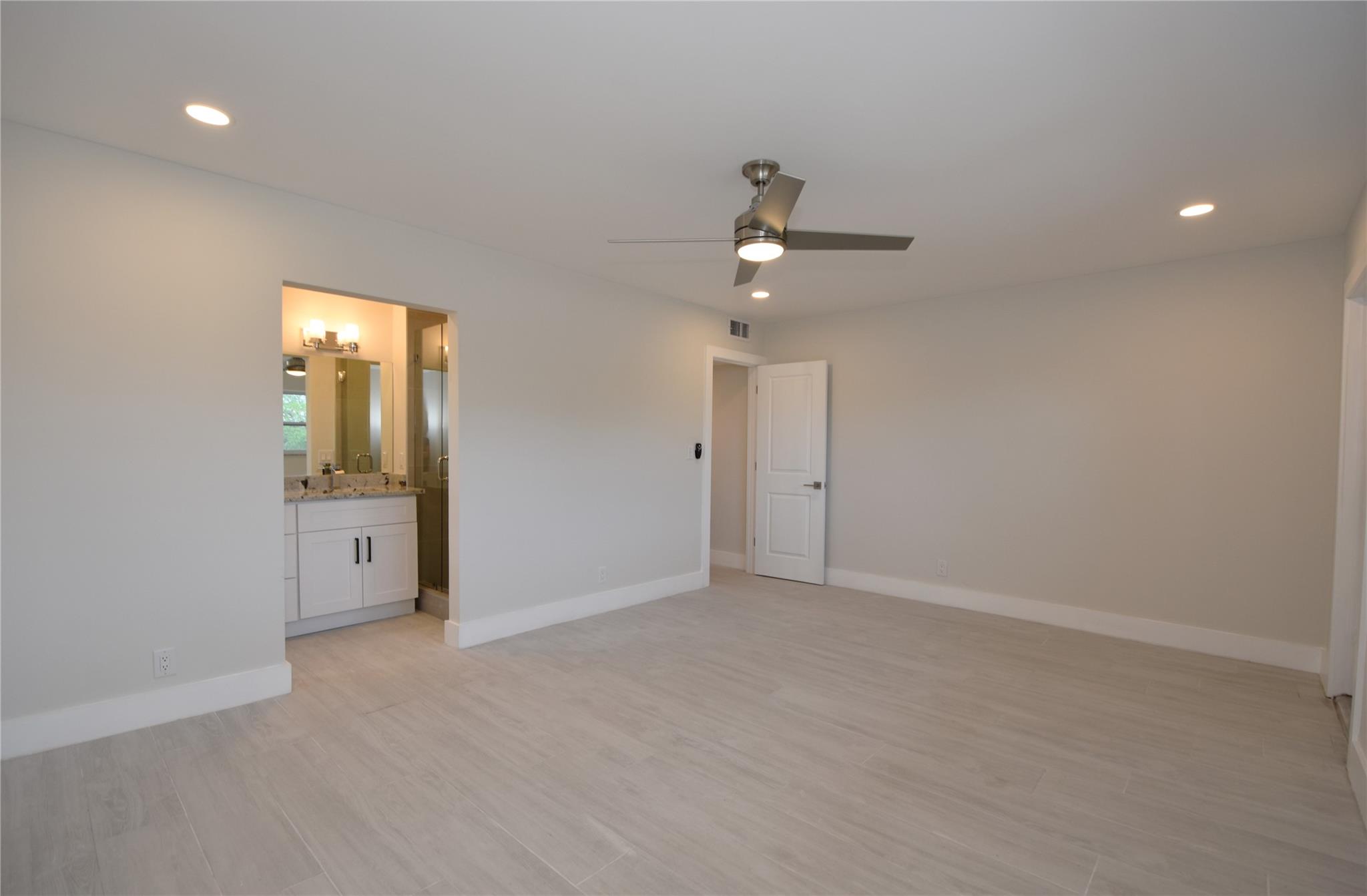 FORT LAUDERDALE - Residential Lease