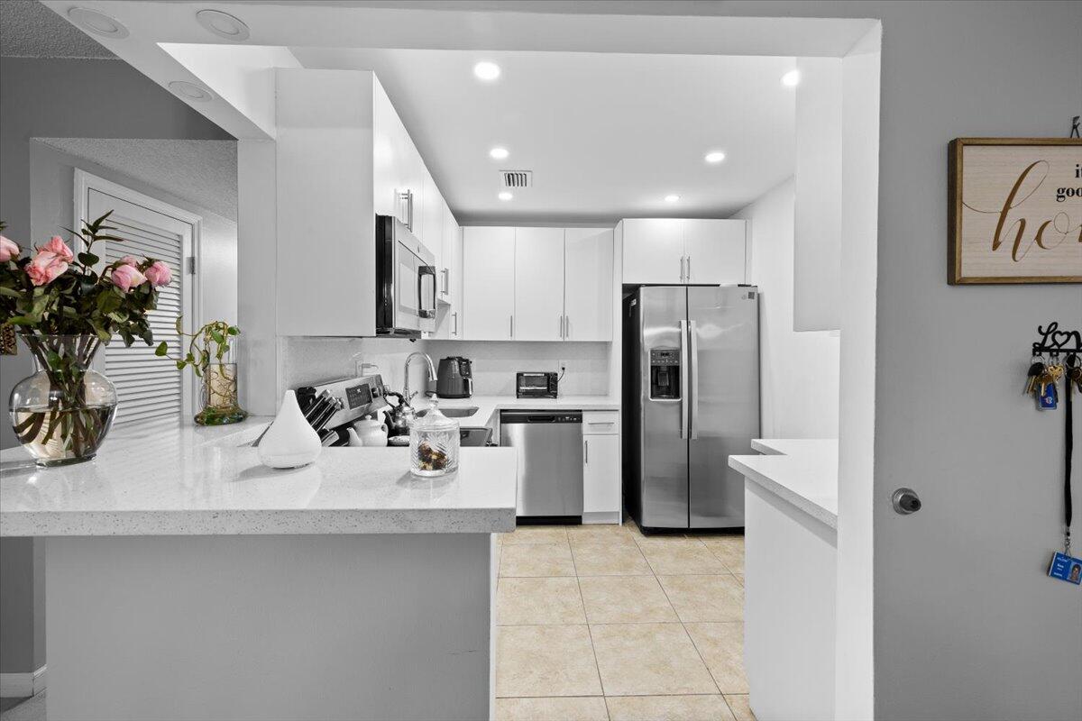 8280 SW 24th Street 7302