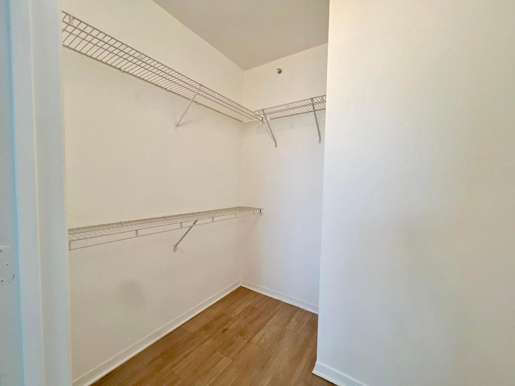 VILLAS AT EMERALD DUNES CONDO - Residential Lease