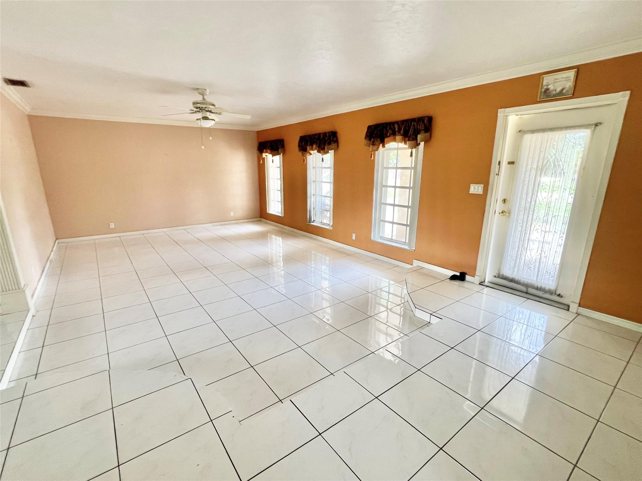 7020 Plantation Rd, Plantation, FL, 33317/$575,000 4 7020 Plantation Rd