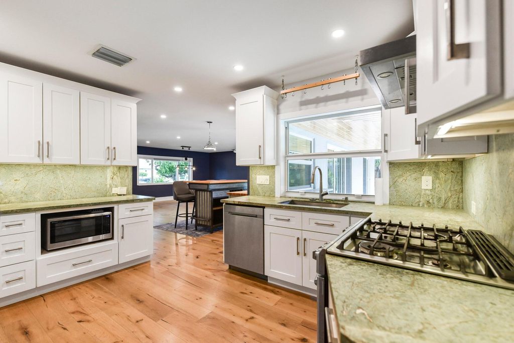 Photo of 784 Dover Street, Boca Raton, FL 33487 (MLS # R11169893)