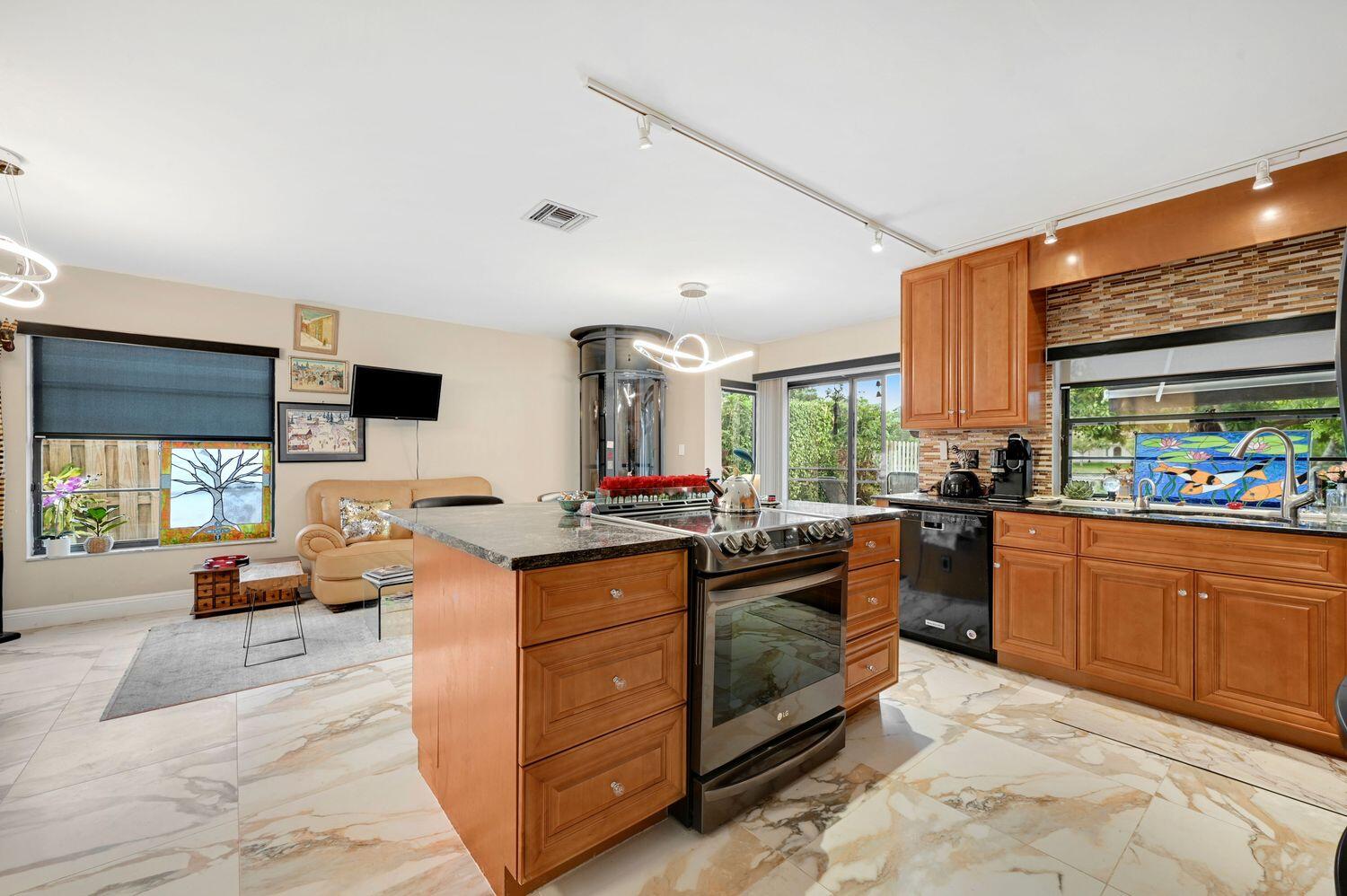 VISTA VERDE SEC 2 - Residential