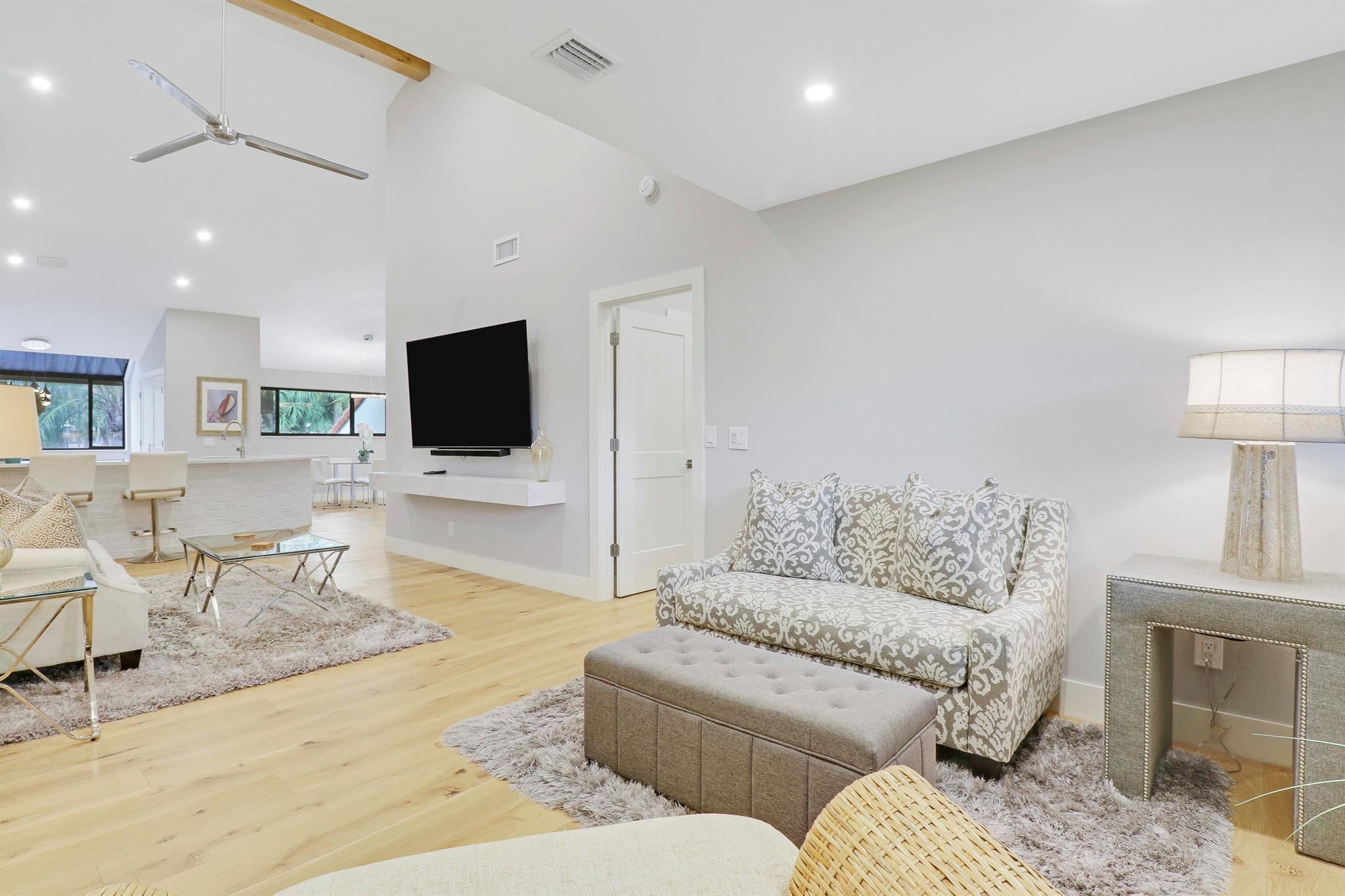 SEA OATS OF JUNO BEACH CO - Residential Lease