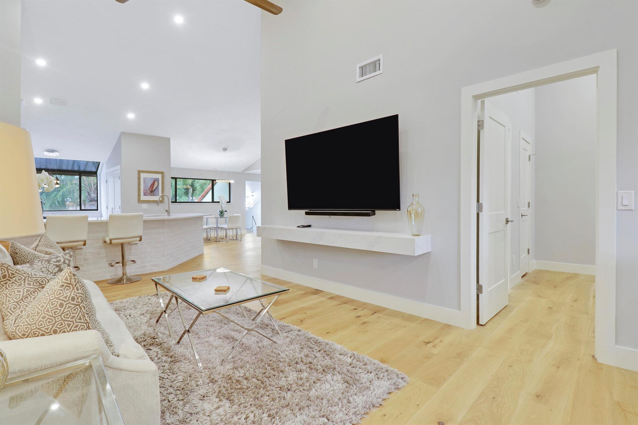 SEA OATS OF JUNO BEACH CO - Residential Lease