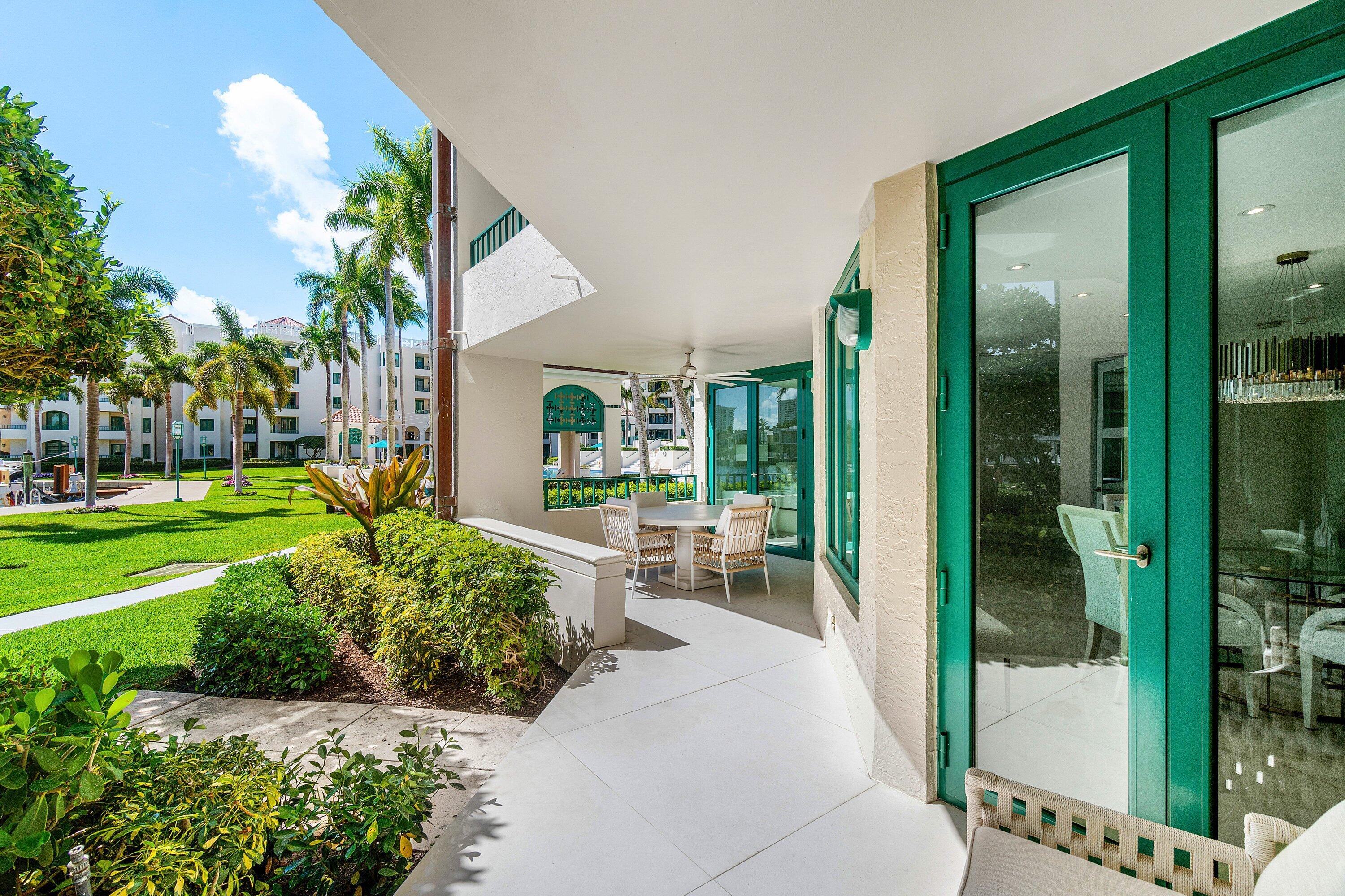 MIZNER COURT - Residential