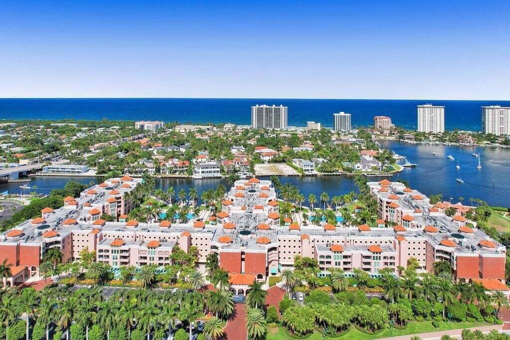 MIZNER COURT - Residential