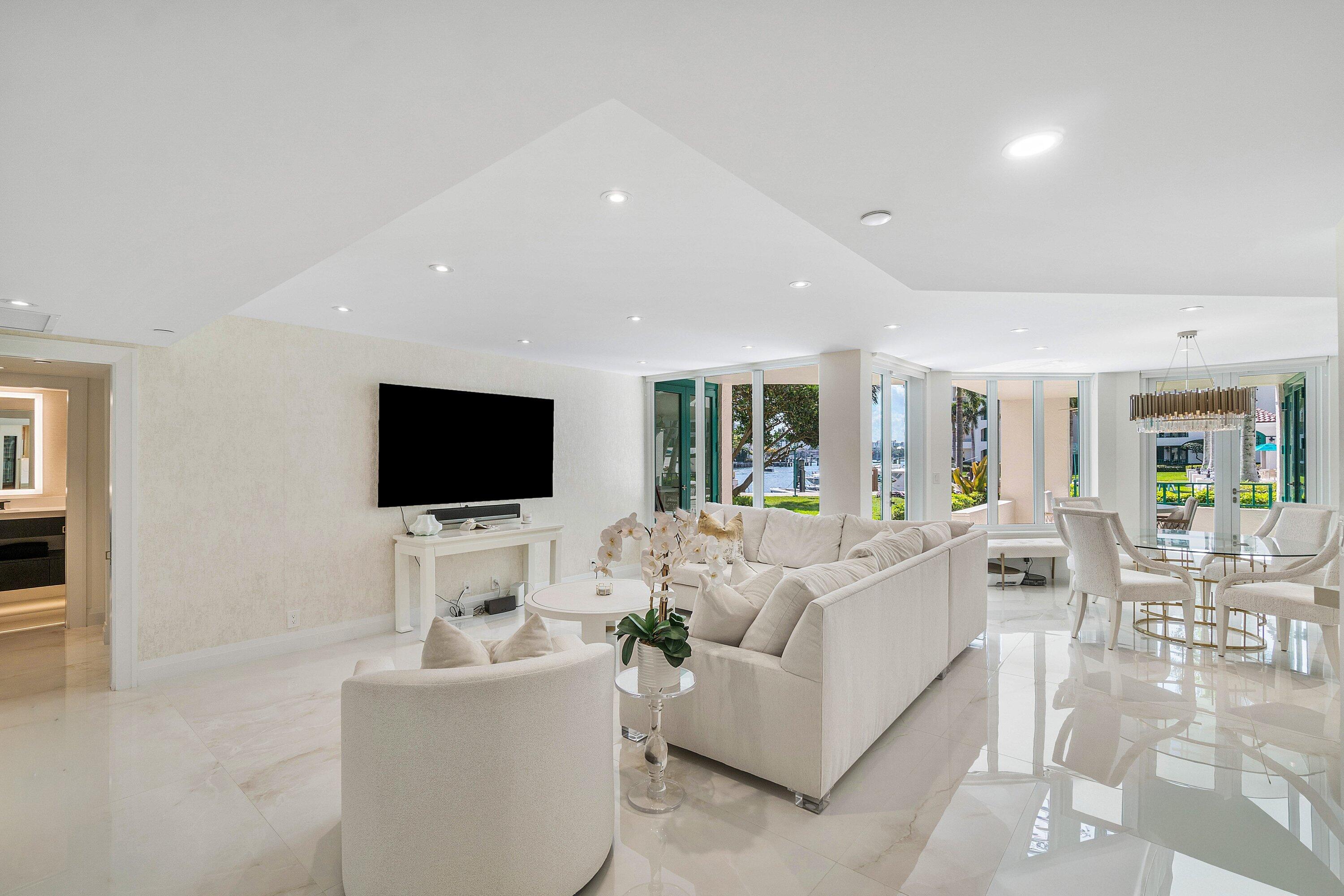 100 SE 5th Avenue 103