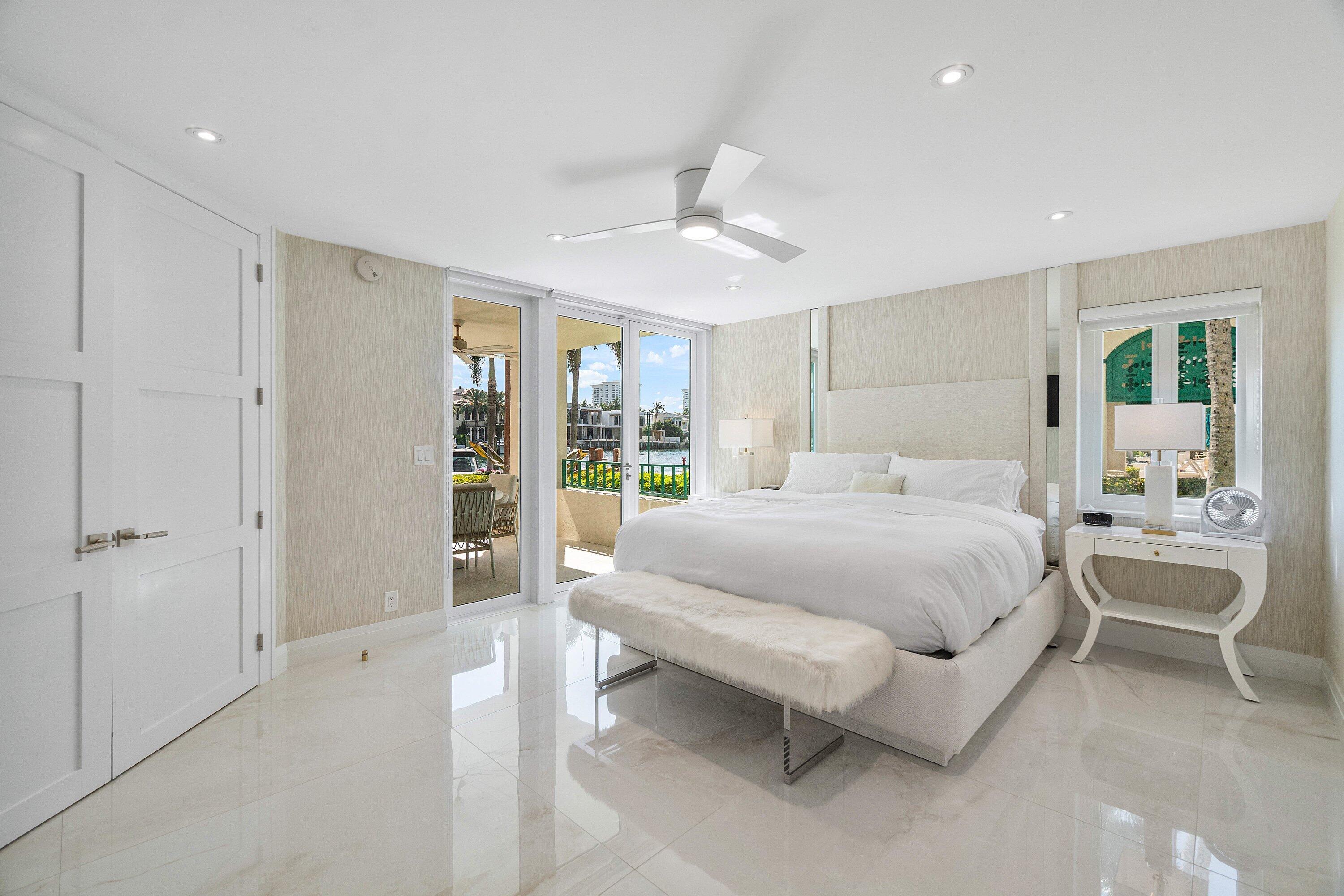 MIZNER COURT - Residential