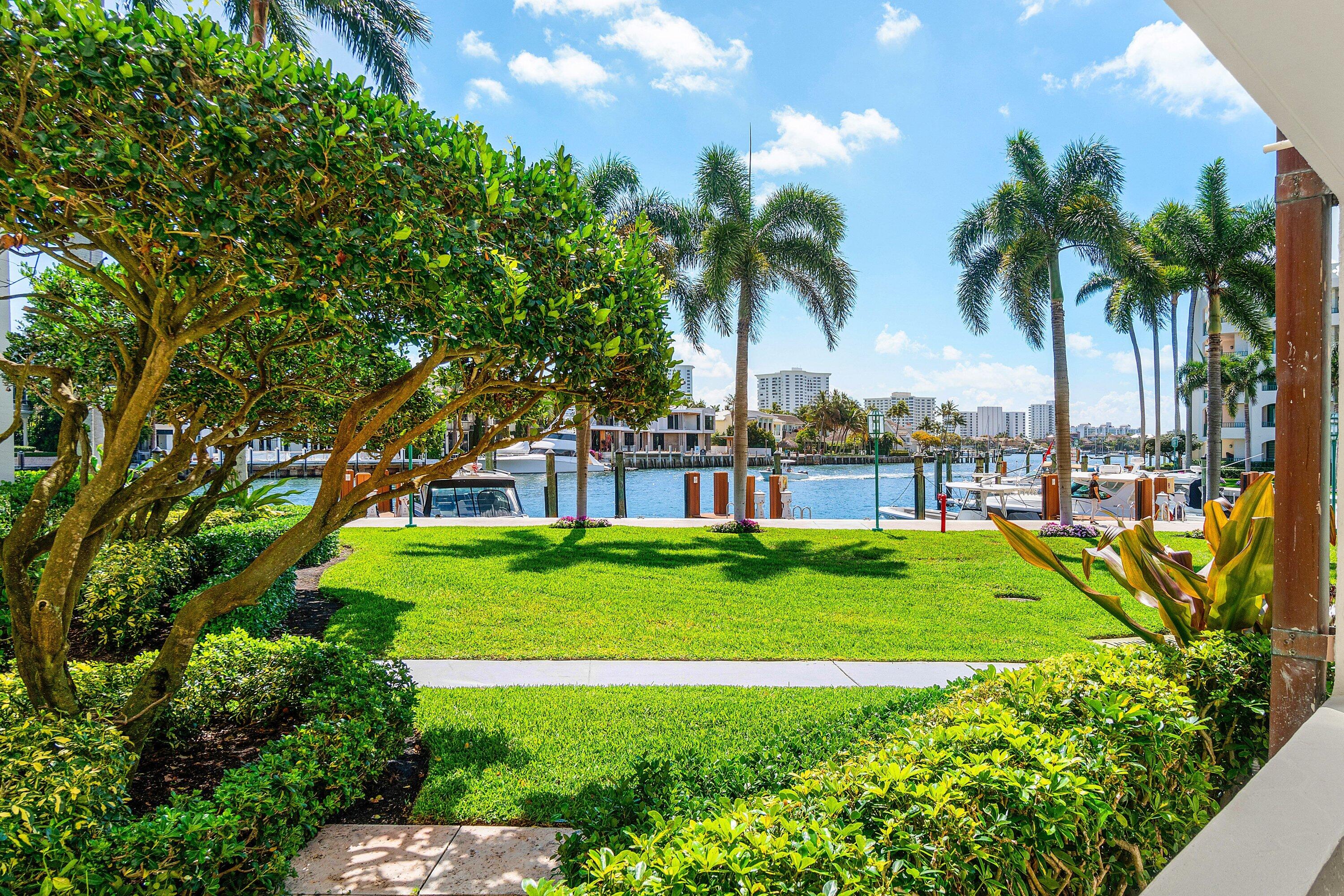 MIZNER COURT - Residential