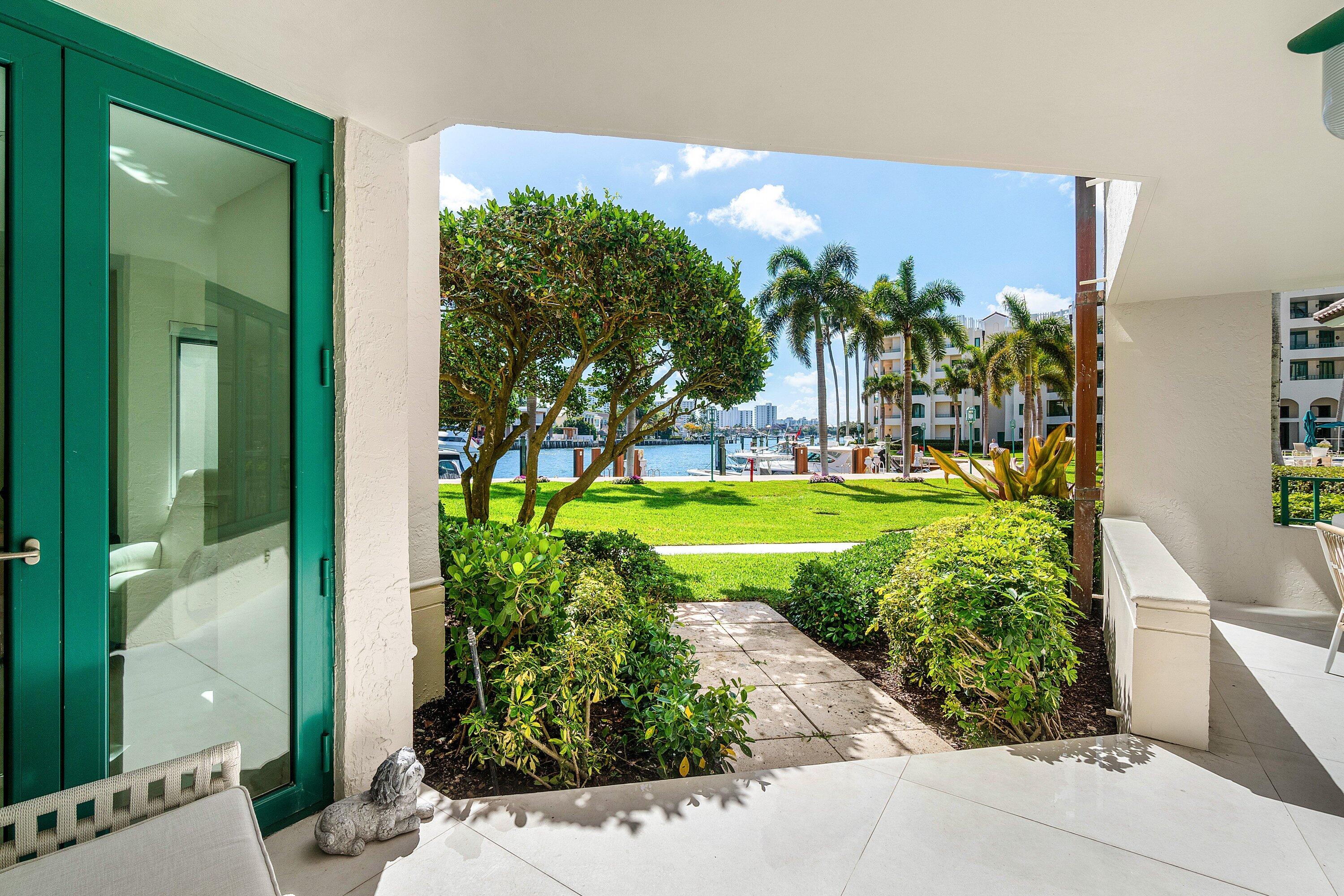 MIZNER COURT - Residential
