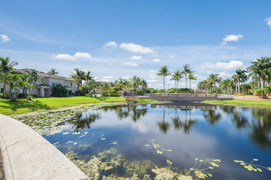 SAN MATERA THE GARDENS CONDOMINIUM - Residential