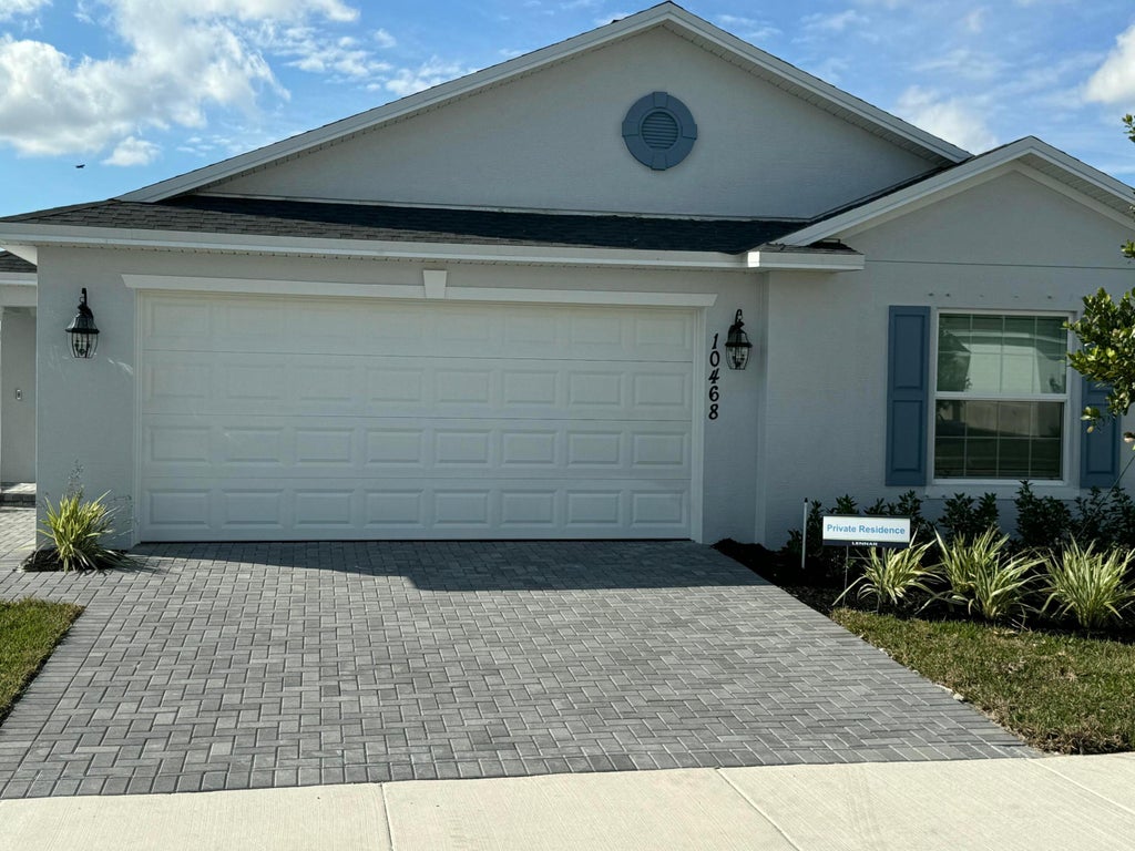 Photo of 10468 NW Suncrest Lp Loop, Port Saint Lucie, FL 34987 (MLS # R11146606)