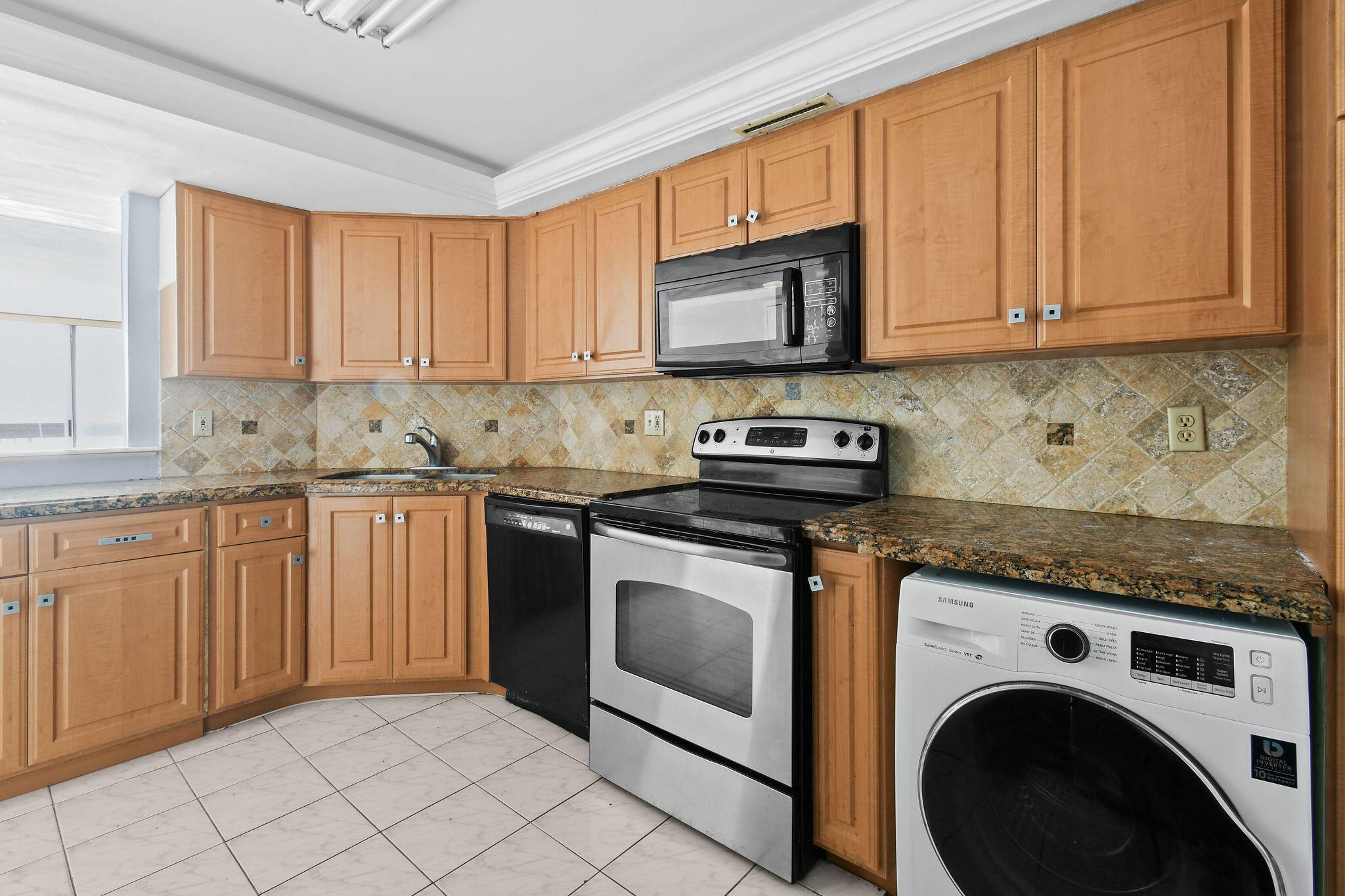 LANDS OF THE PRESIDENT CO - Residential