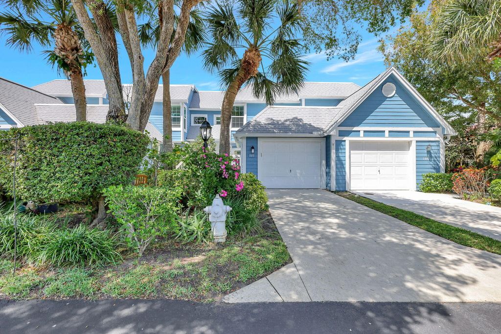 Photo of 505 Ocean Dunes Circle, Jupiter, FL 33477 (MLS # R10975656)