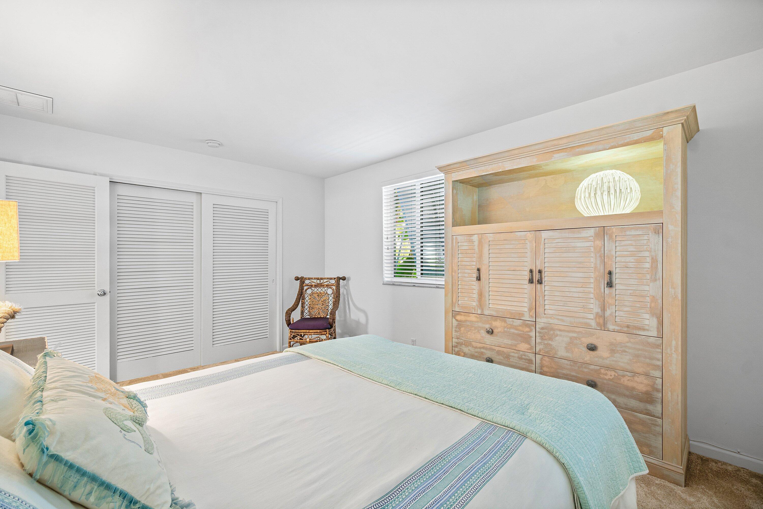 TROPICAL SHORES - Residential