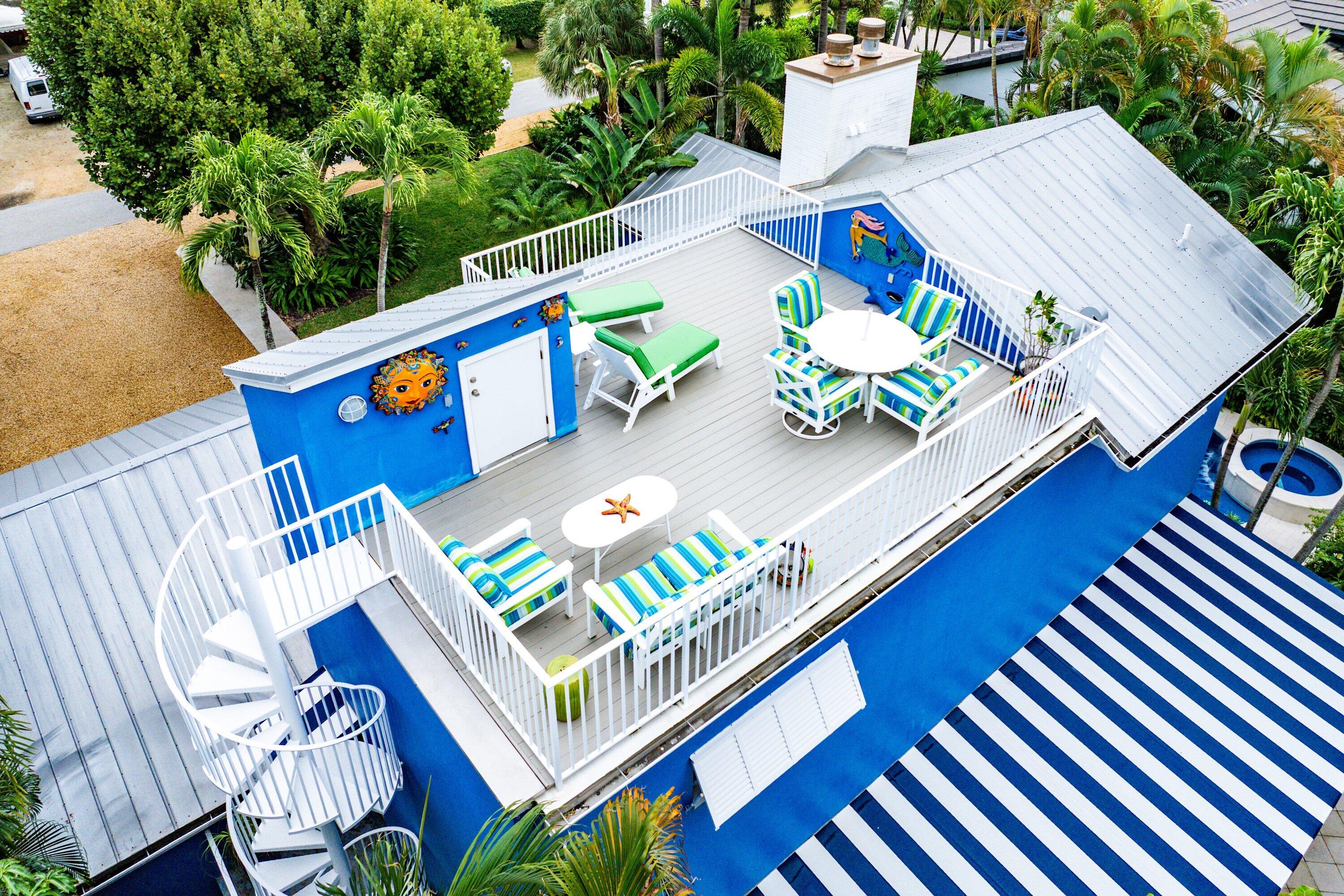 TROPICAL SHORES - Residential