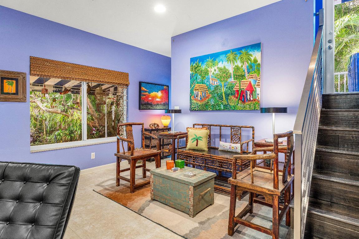 TROPICAL SHORES - Residential