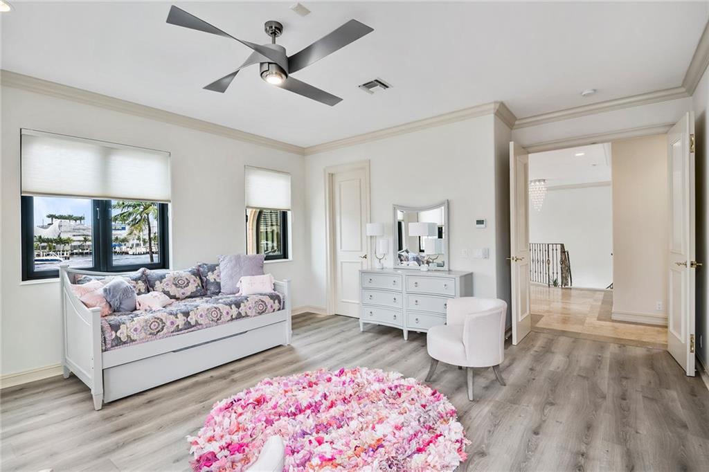 Gould Island 15-62 B - Residential