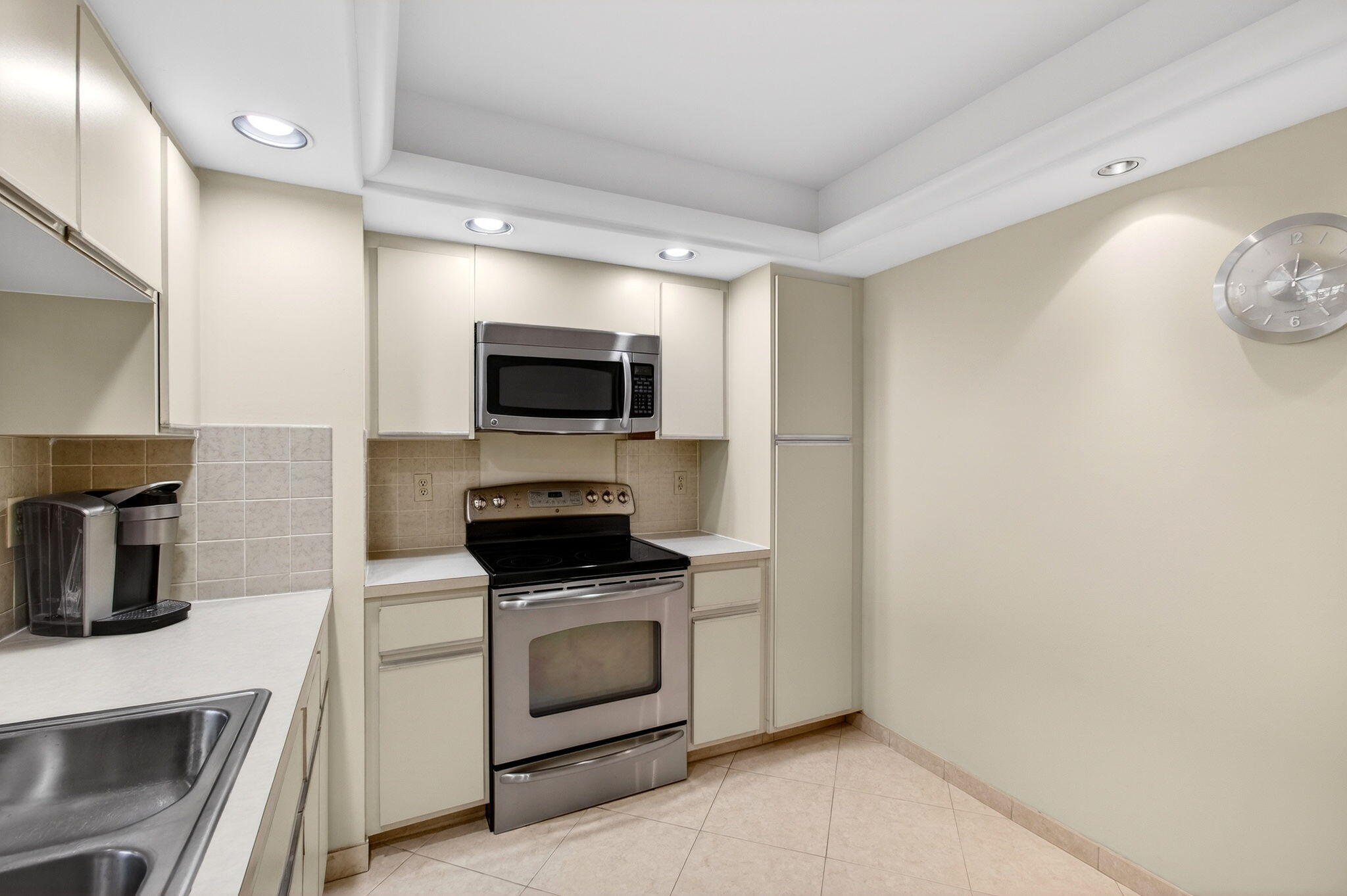 BRAEMAR ISLE CONDO - Residential