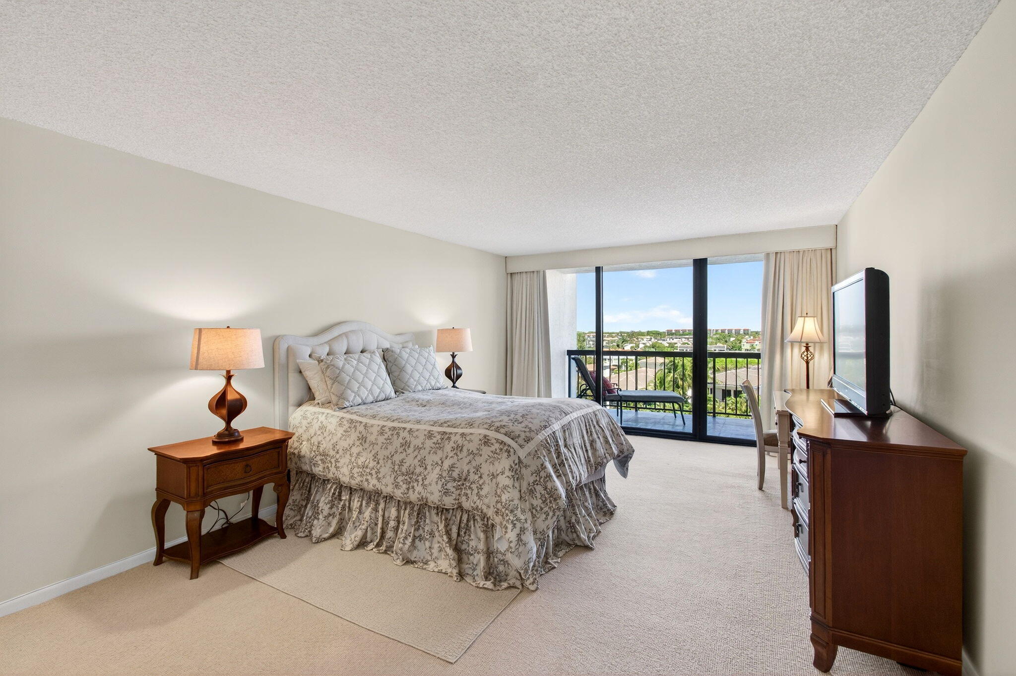 BRAEMAR ISLE CONDO - Residential