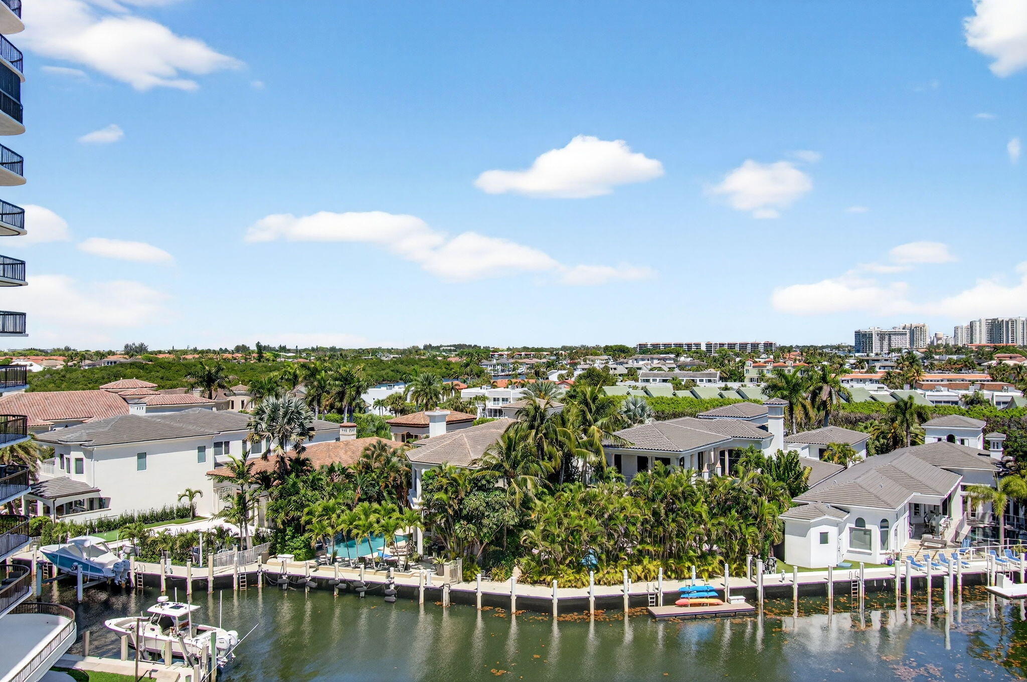 BRAEMAR ISLE CONDO - Residential