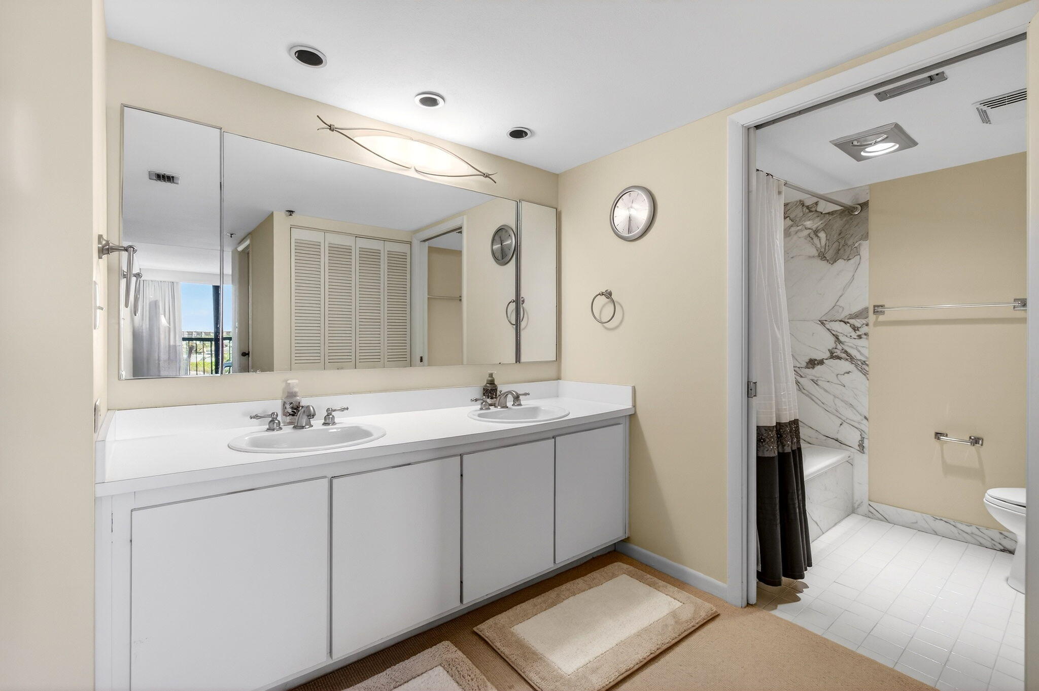 BRAEMAR ISLE CONDO - Residential