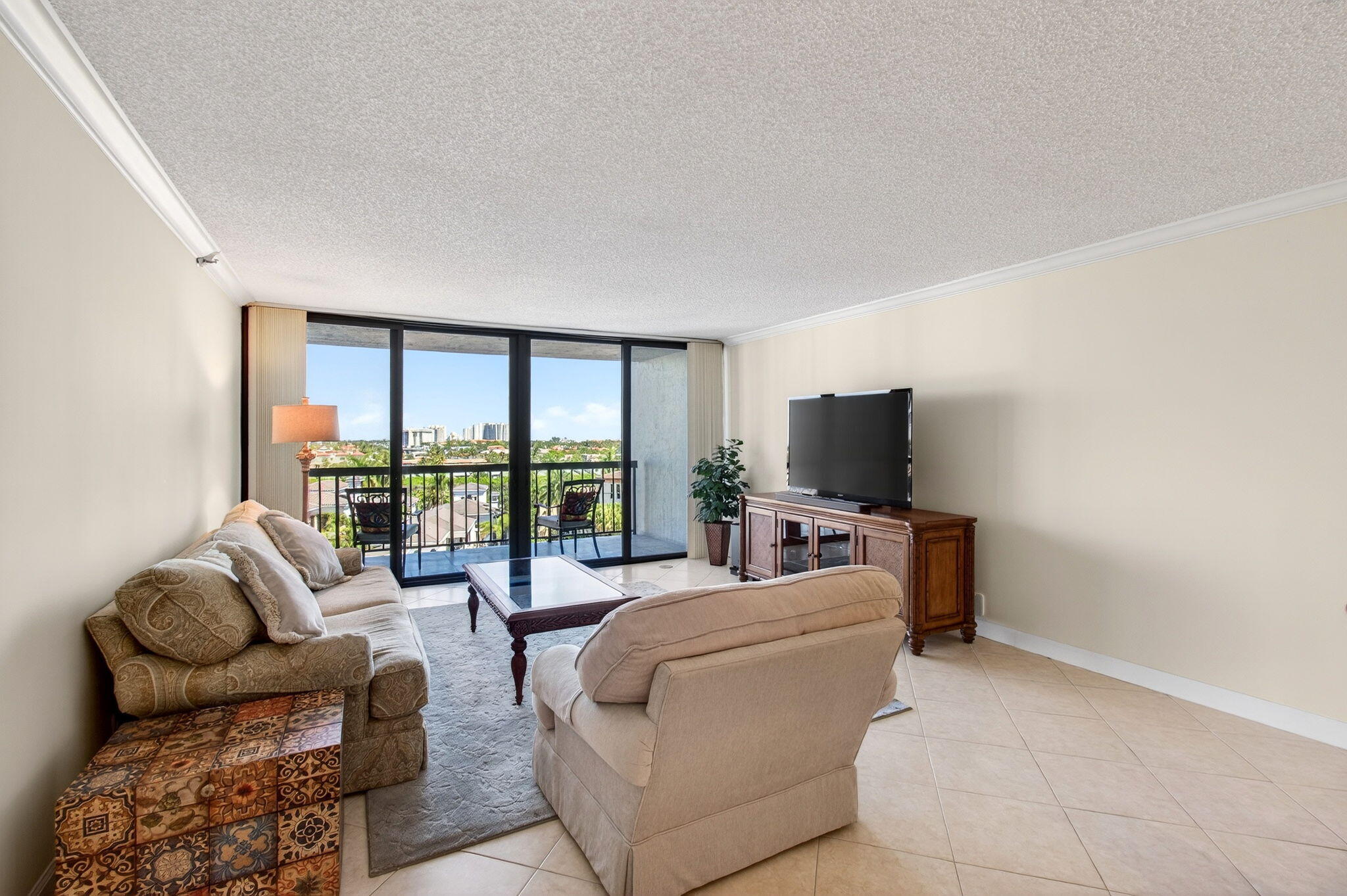 BRAEMAR ISLE CONDO - Residential