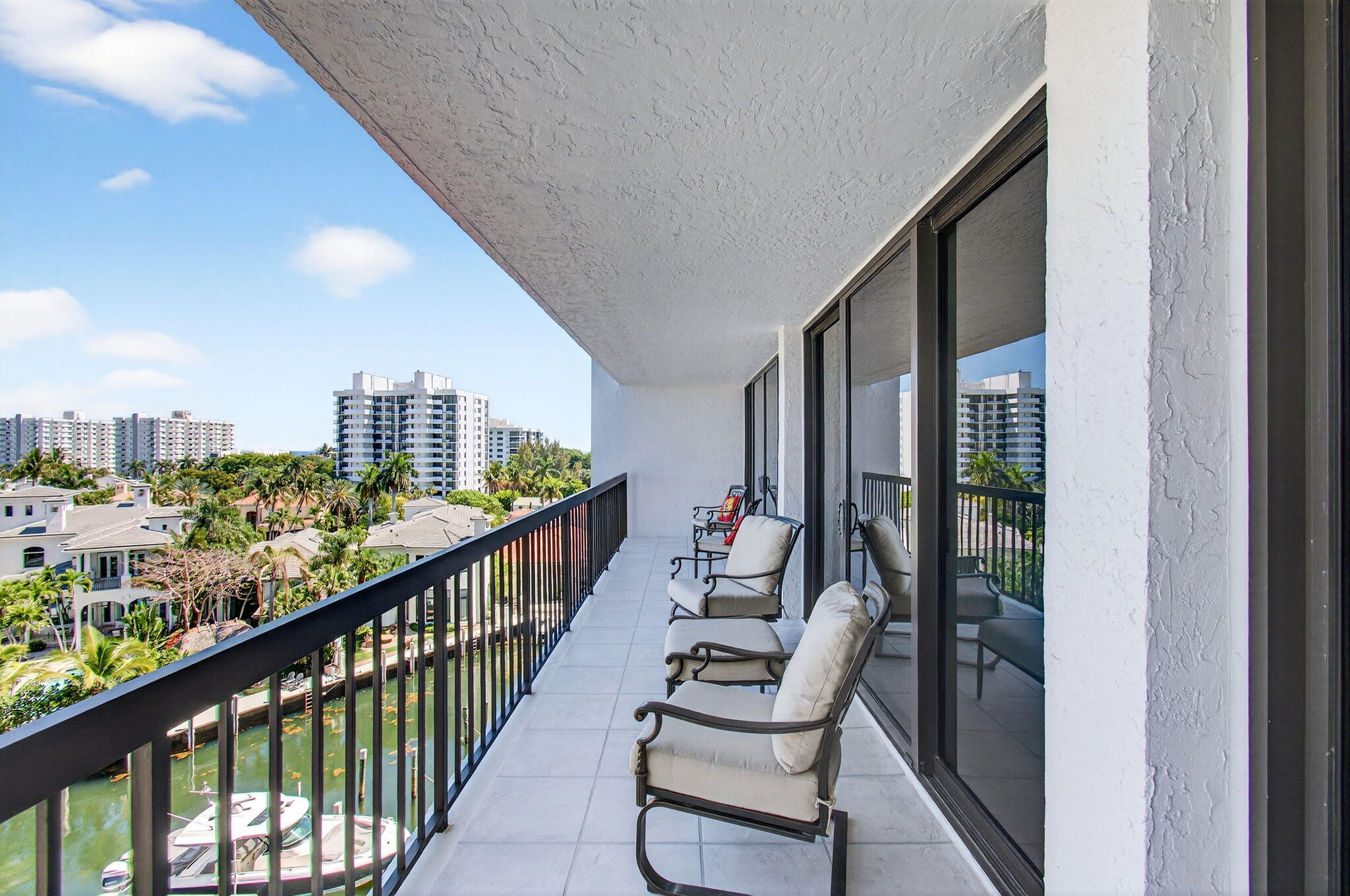 BRAEMAR ISLE CONDO - Residential