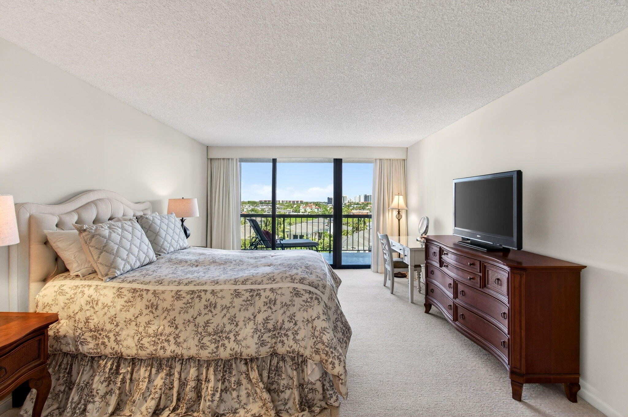 BRAEMAR ISLE CONDO - Residential